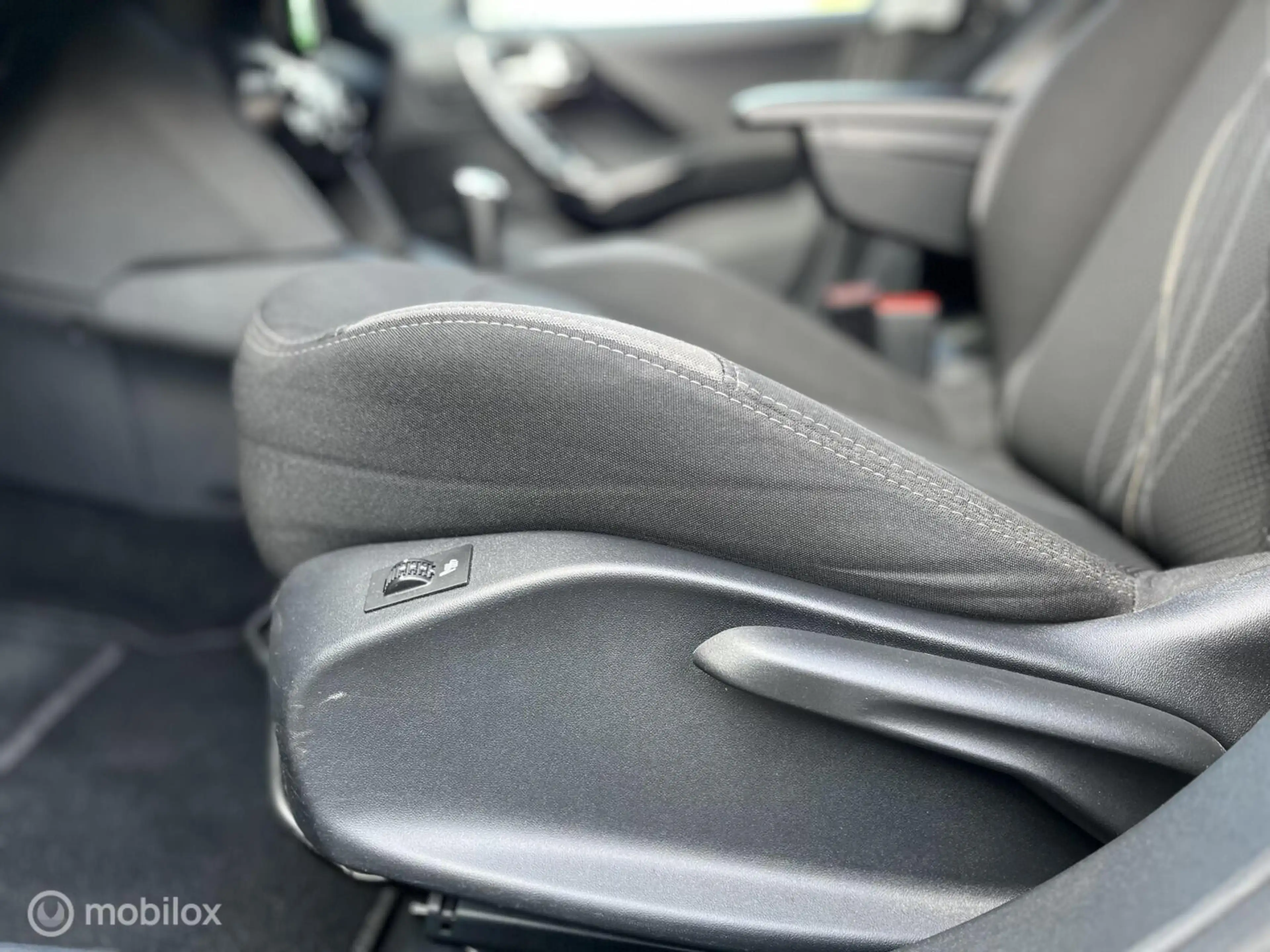 Peugeot 208 1.2 e-VTi Blue Lease Automaat|Cruise|Parkeersensor — photo 6