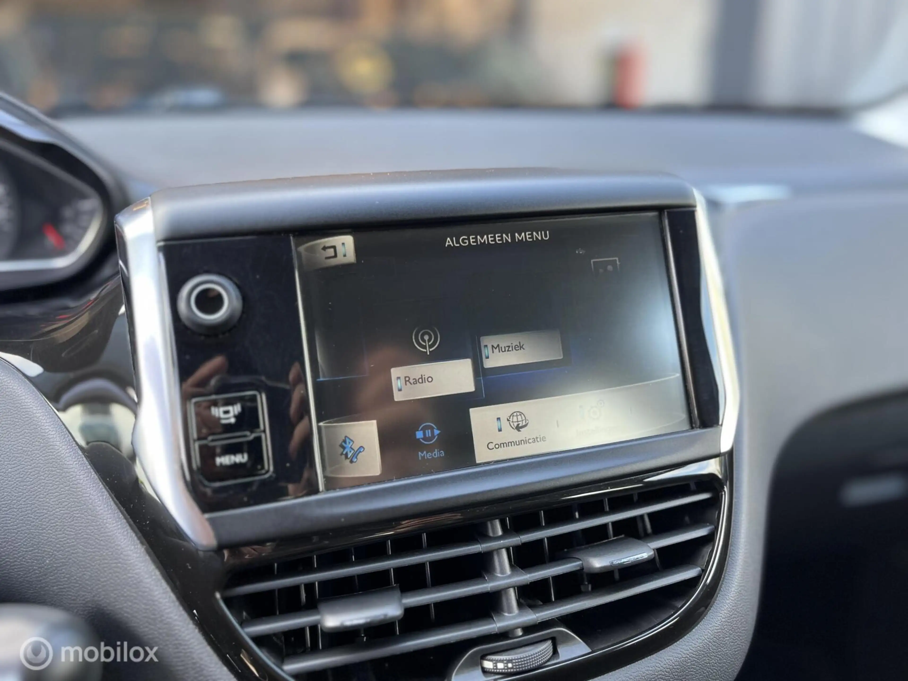 Peugeot 208 1.2 e-VTi Blue Lease Automaat|Cruise|Parkeersensor — photo 19