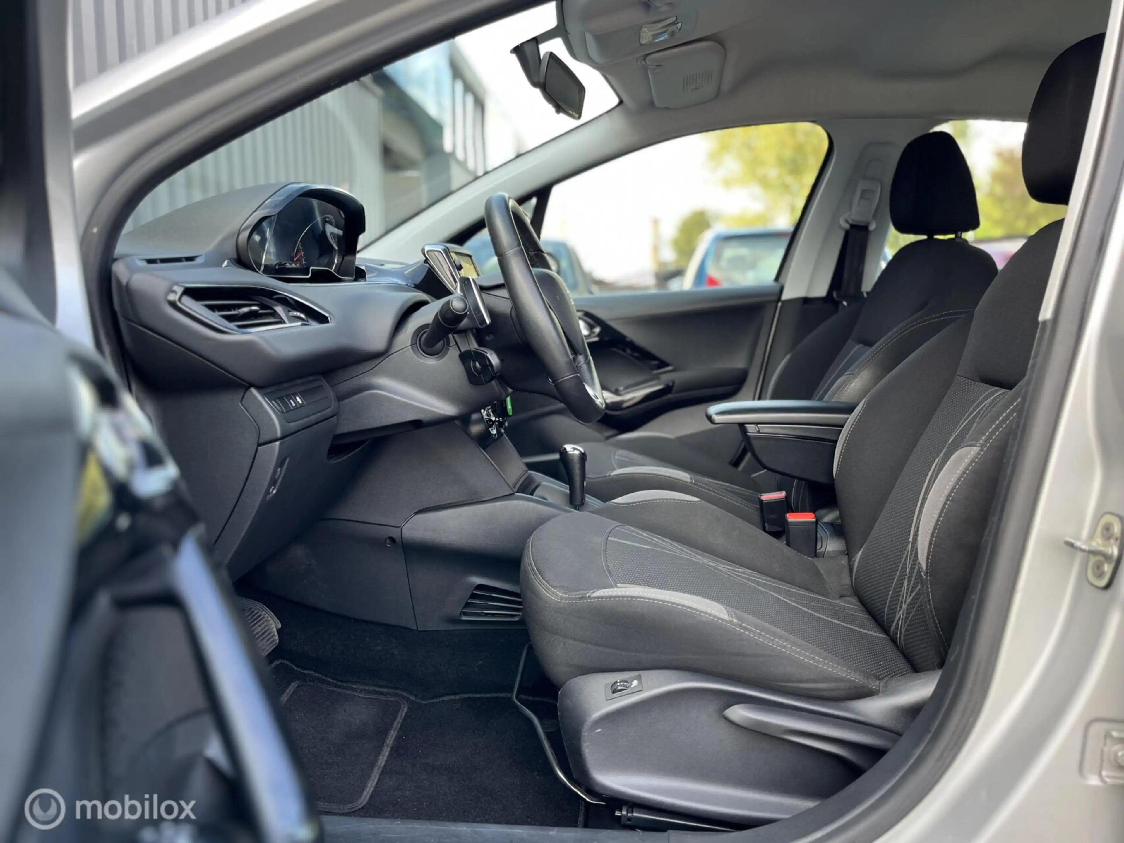 Peugeot 208 1.2 e-VTi Blue Lease Automaat|Cruise|Parkeersensor — photo 5