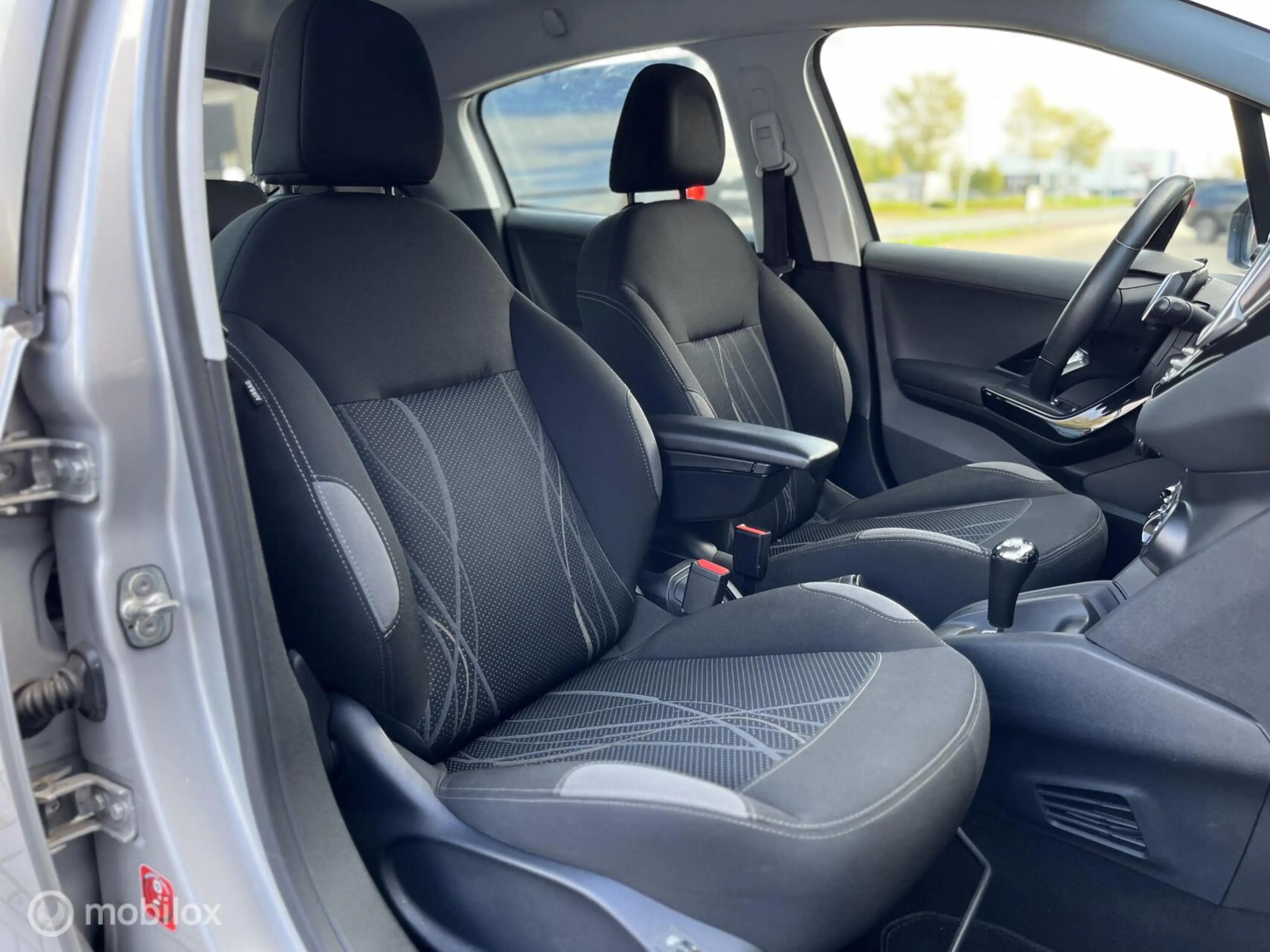 Peugeot 208 1.2 e-VTi Blue Lease Automaat|Cruise|Parkeersensor — photo 11