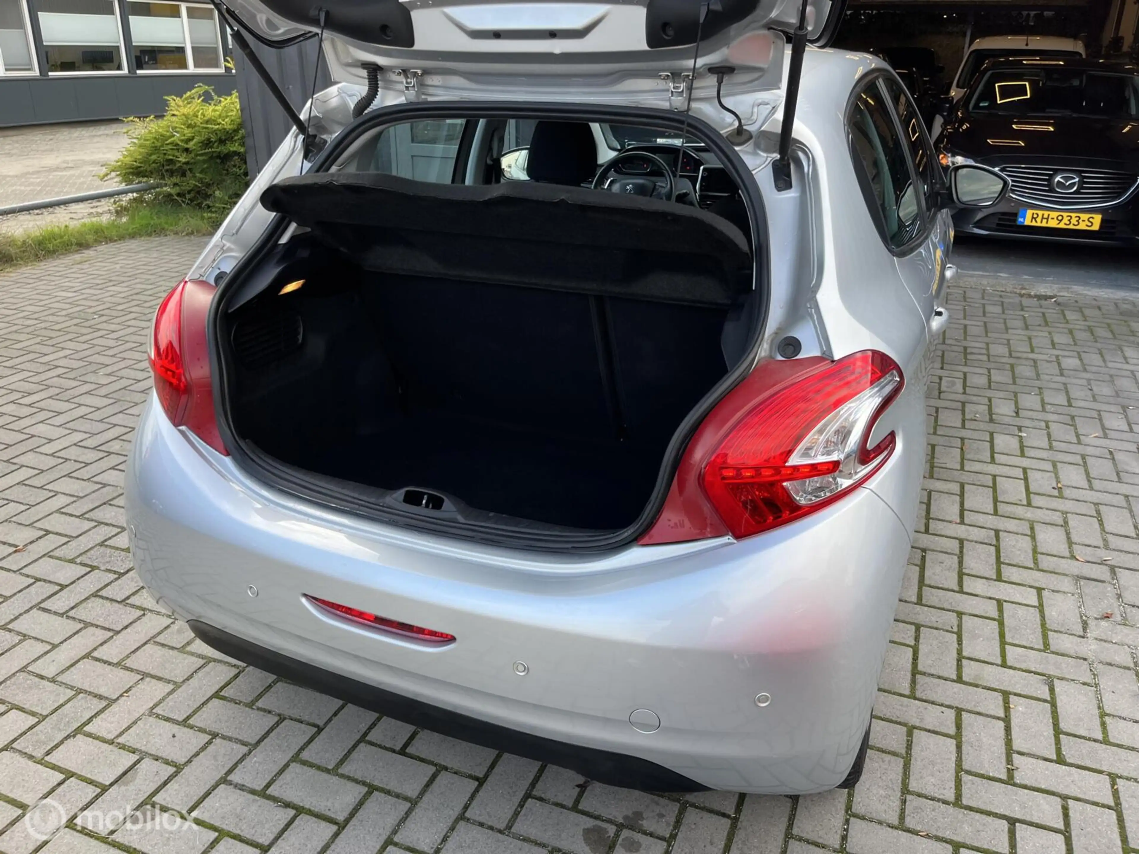 Peugeot 208 1.2 e-VTi Blue Lease Automaat|Cruise|Parkeersensor — photo 26