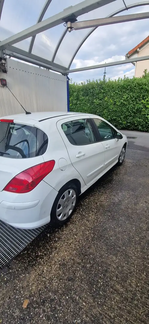 Peugeot 308 1.6 HDi 112ch FAP BVMP6 BLUE LION Premium - 2