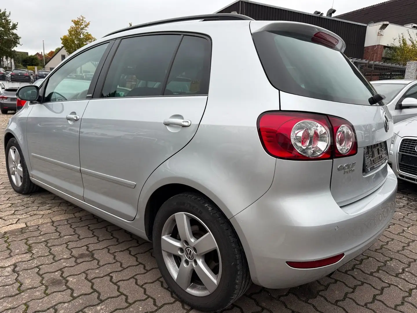 Volkswagen Golf Plus 1,6TDI  Style,Klimaanlage,PDC,Tüv:04/27 Silber - 2