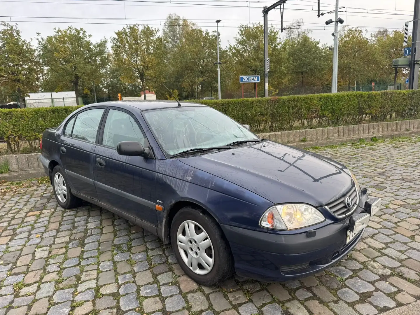 Toyota Avensis 1.6i VVT-i 16v Linea Natura - 2