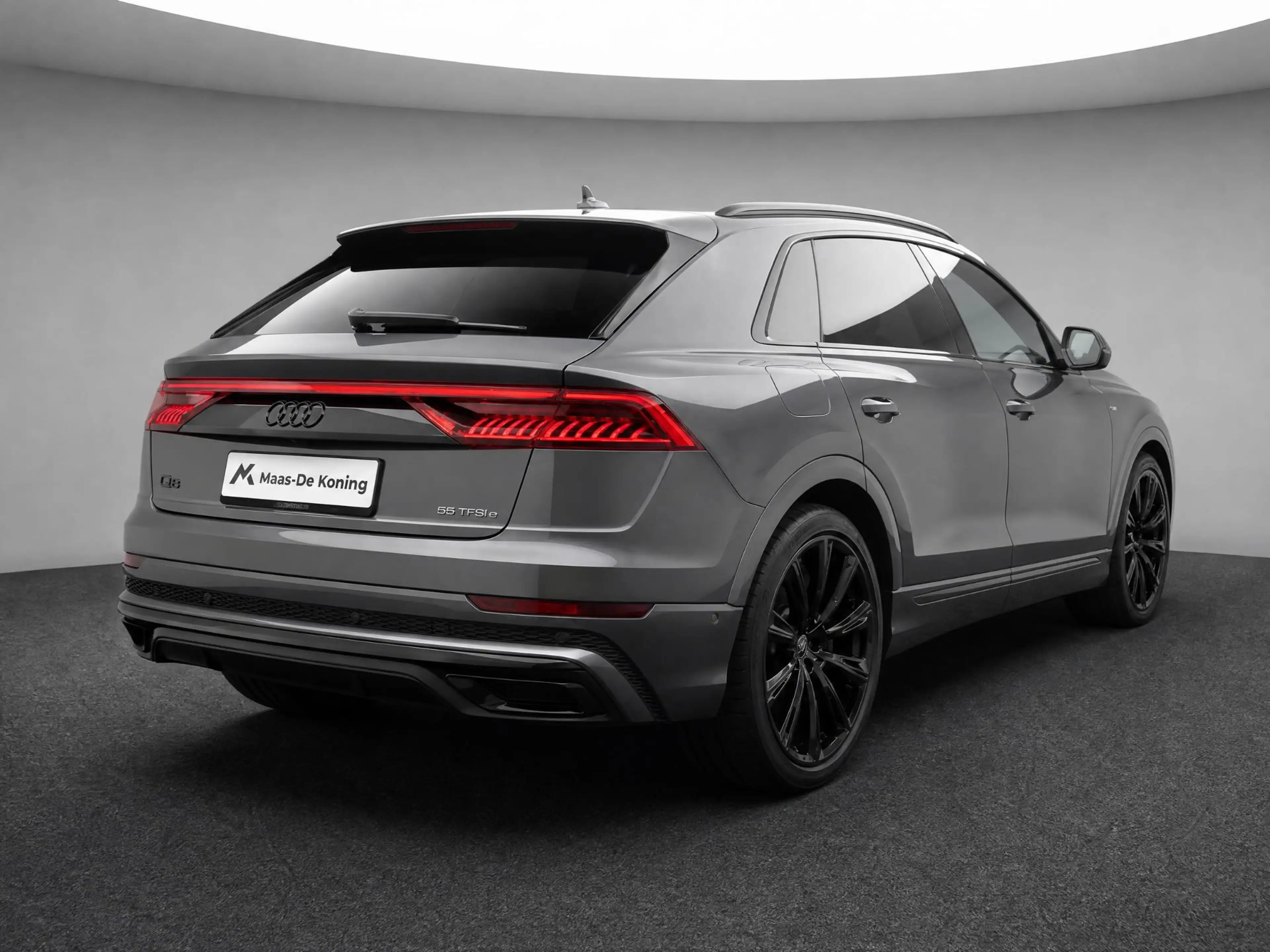 Audi Q8 55 TFSIe 381pk Tiptronic Quattro Pro Line S · Pano — photo 2