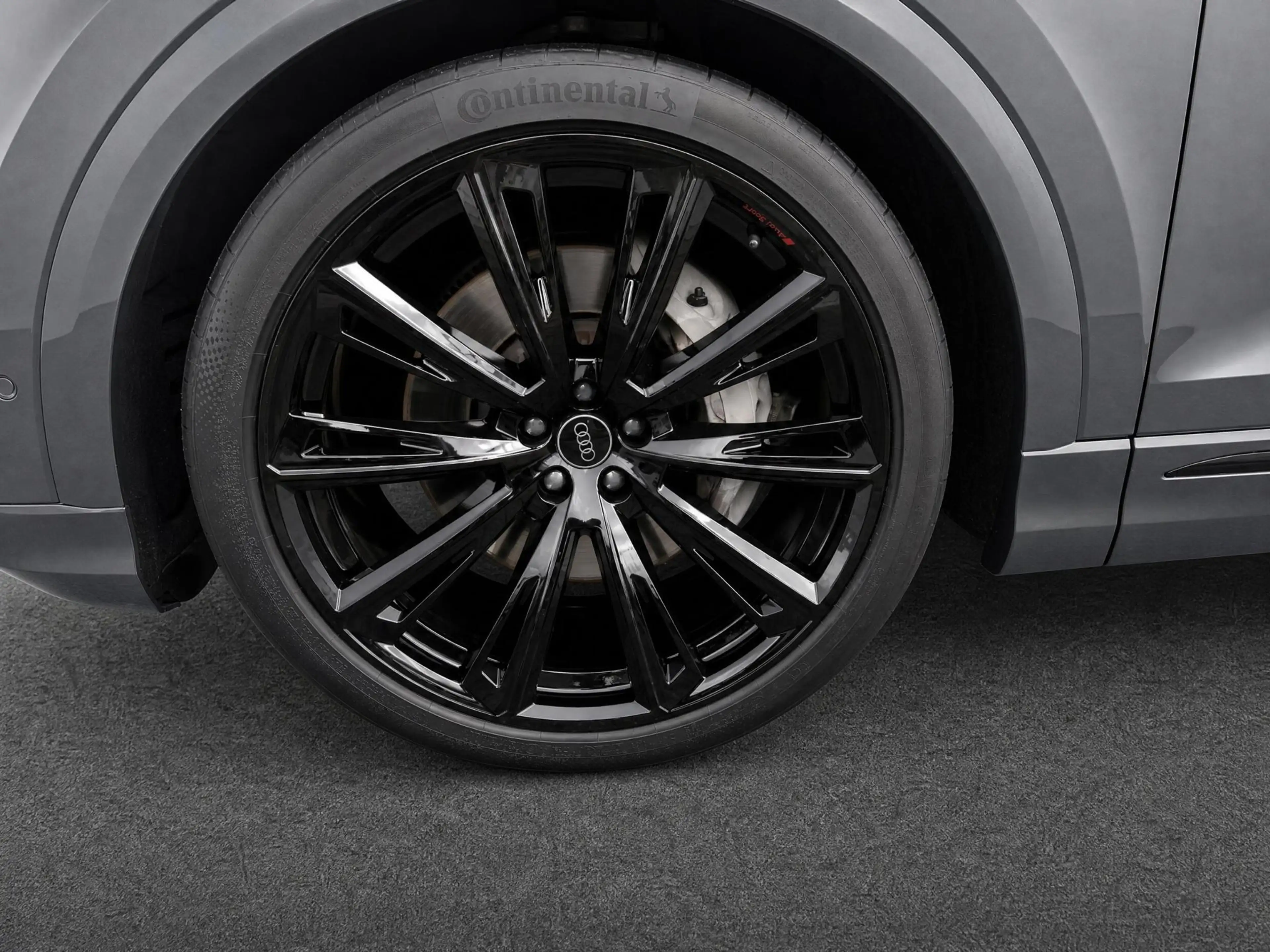 Audi Q8 55 TFSIe 381pk Tiptronic Quattro Pro Line S · Pano — photo 9