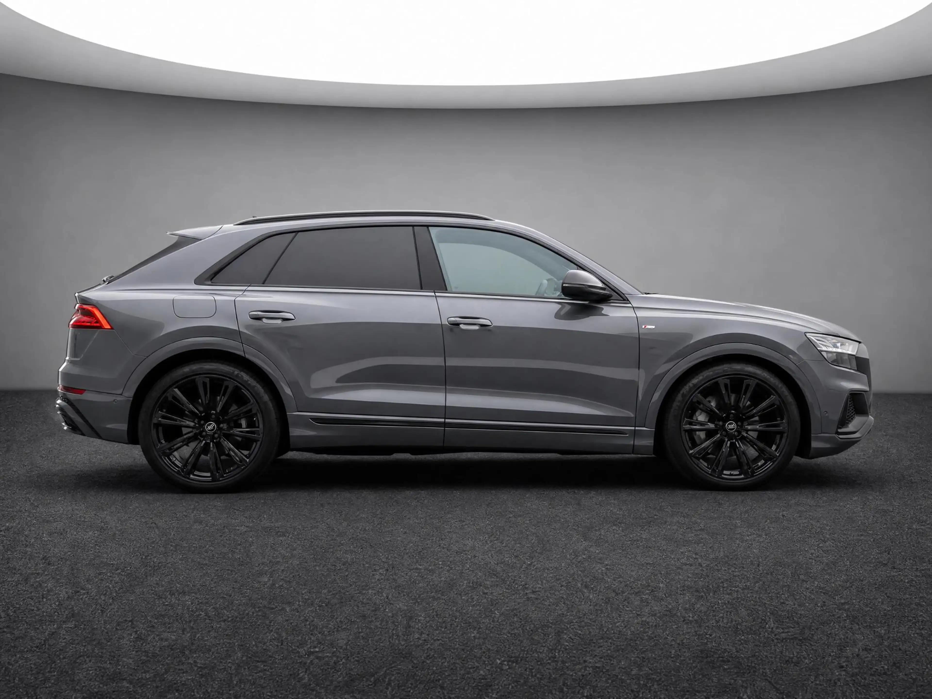 Audi Q8 55 TFSIe 381pk Tiptronic Quattro Pro Line S · Pano — photo 3