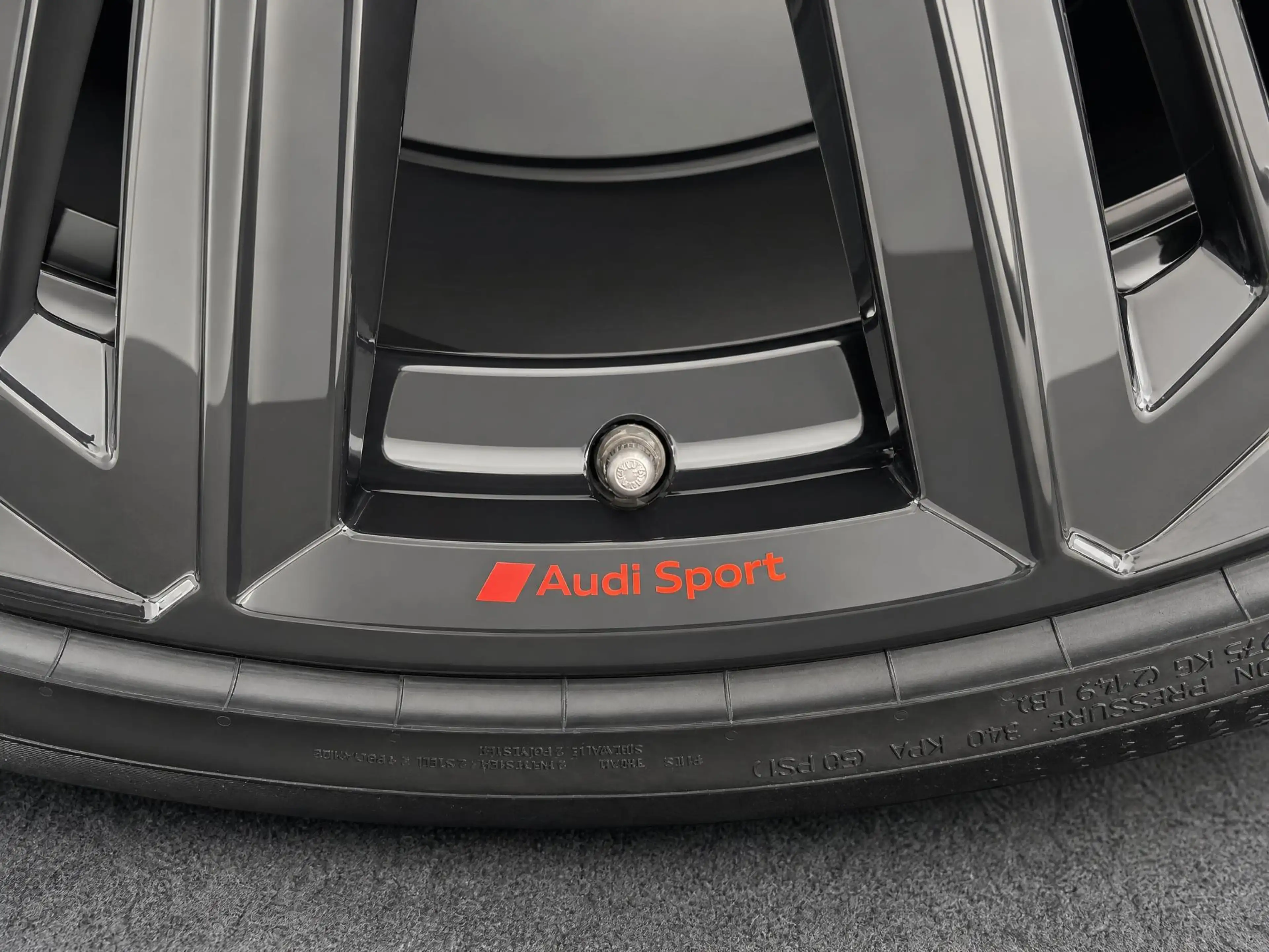 Audi Q8 55 TFSIe 381pk Tiptronic Quattro Pro Line S · Pano — photo 11