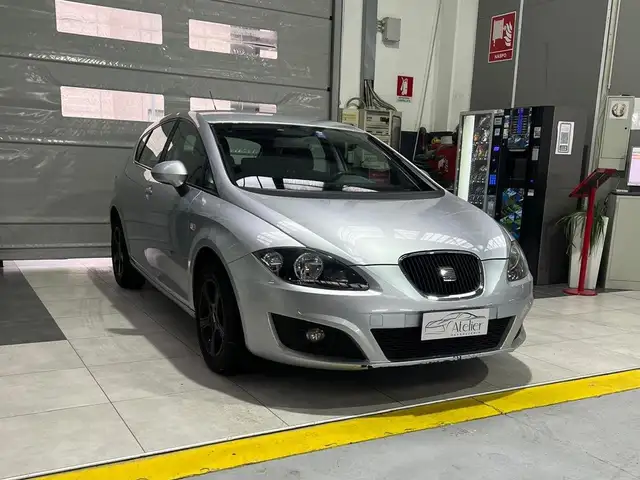 SEAT Leon Leon II 2005 1.6 tdi cr Reference