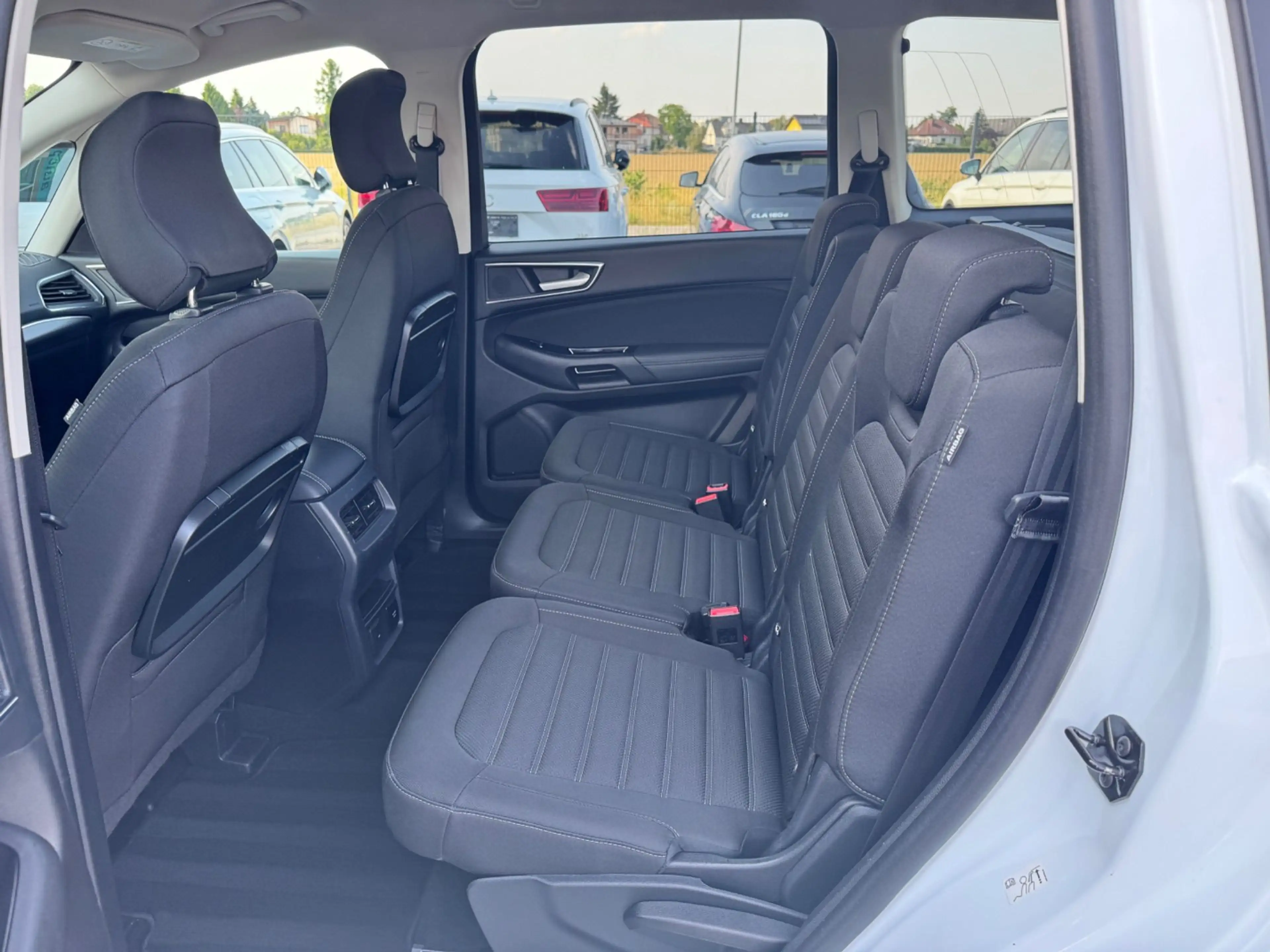 Ford Galaxy 2,0 EcoBlue SCR Titanium — photo 10