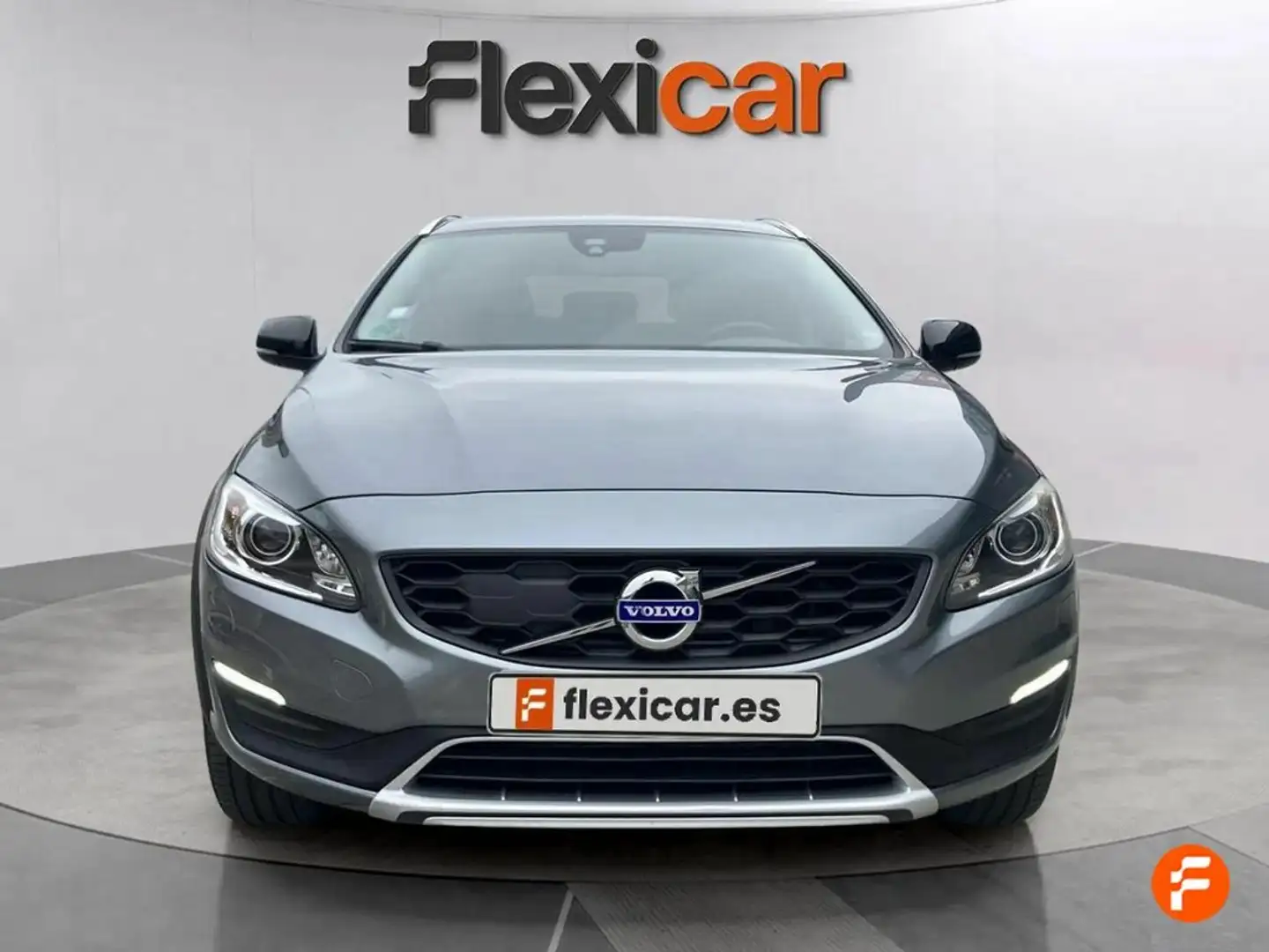 Volvo V60 2.0 D3 Momentum Amarillo - 2