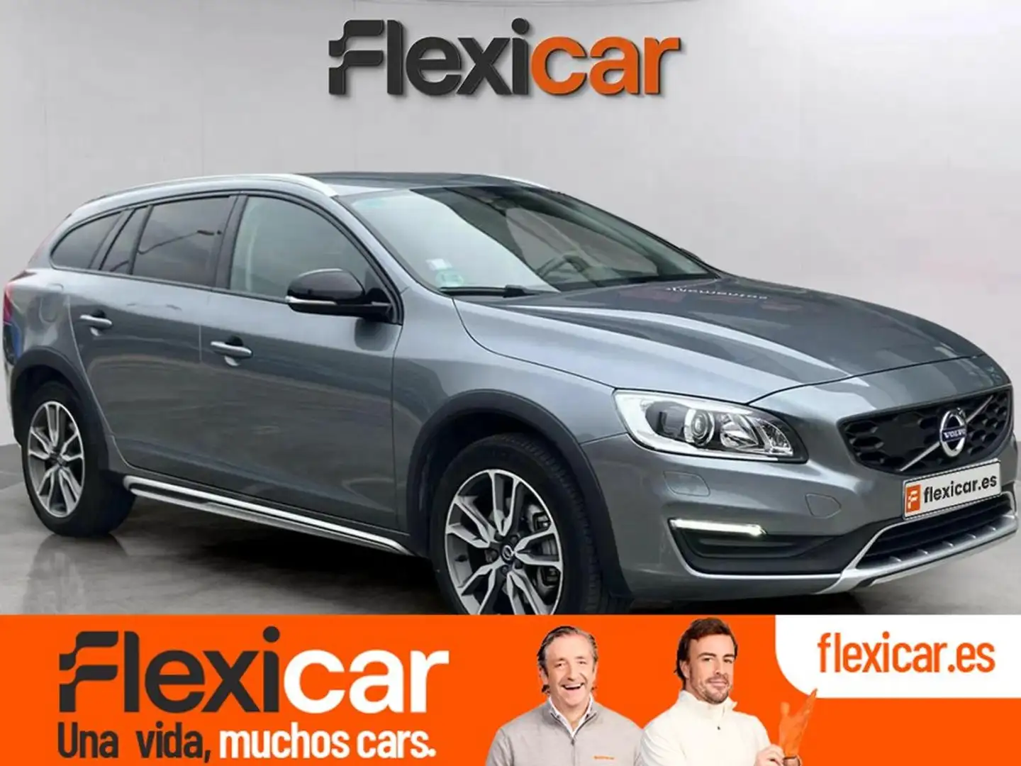 Volvo V60 2.0 D3 Momentum Geel - 1