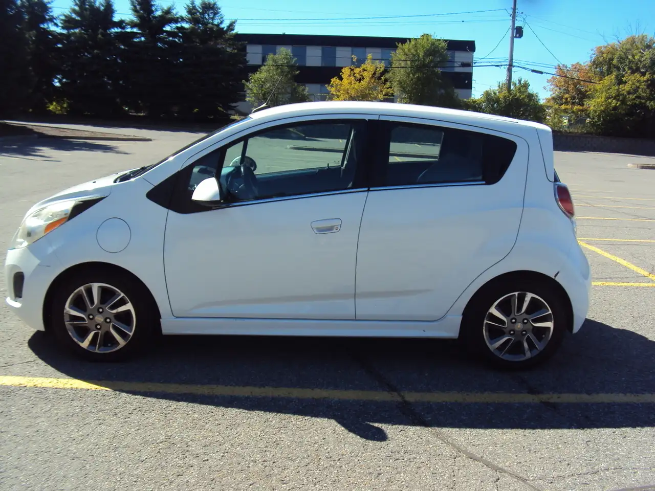 Chevrolet Spark EV снимка Chevrolet Spark EV