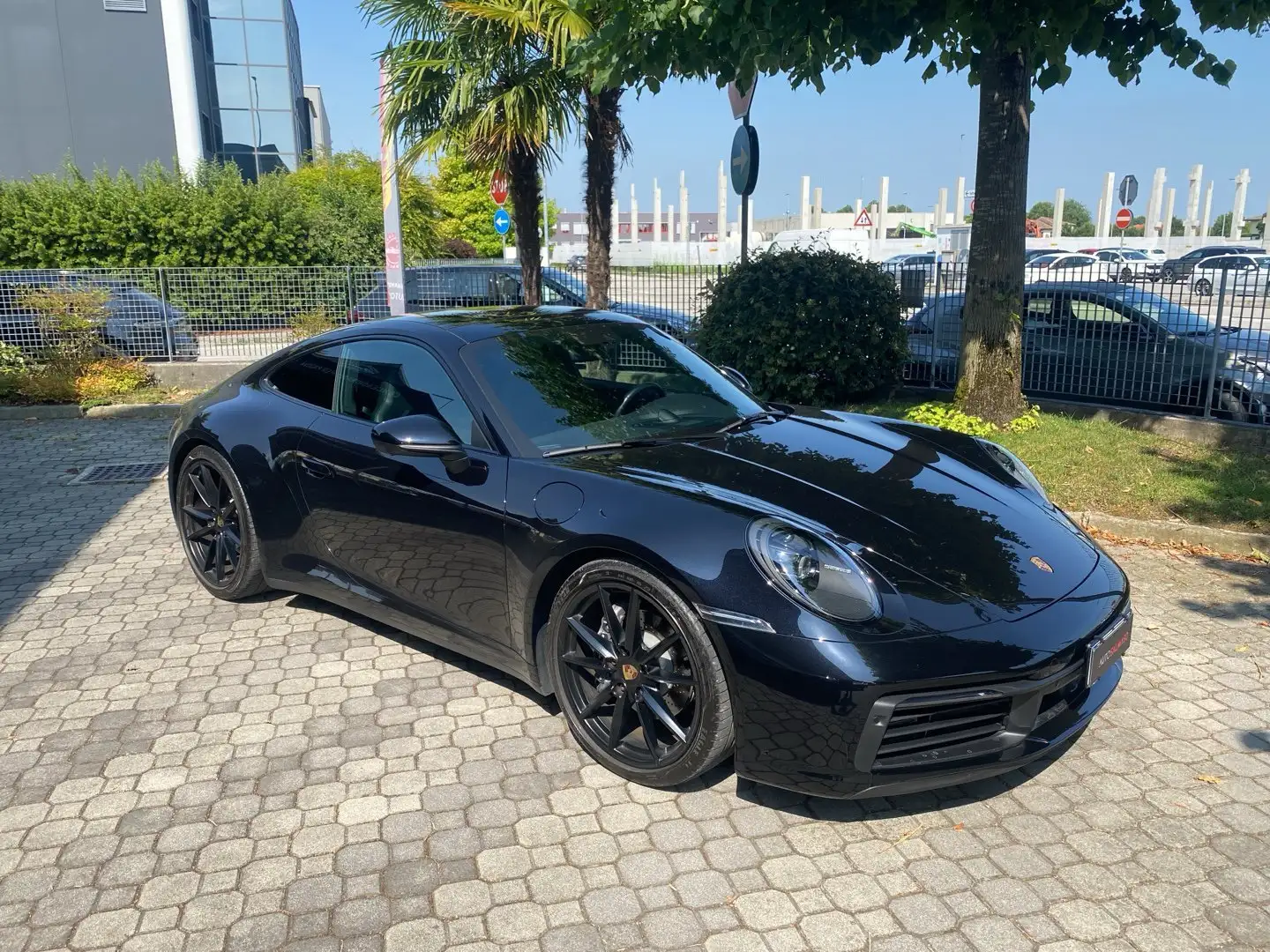 Porsche 911 992 Carrera 4 (992.1) Nero - 2