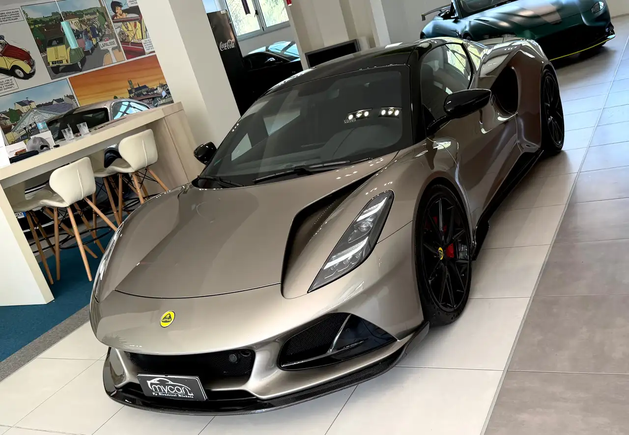 Lotus Emira 2024