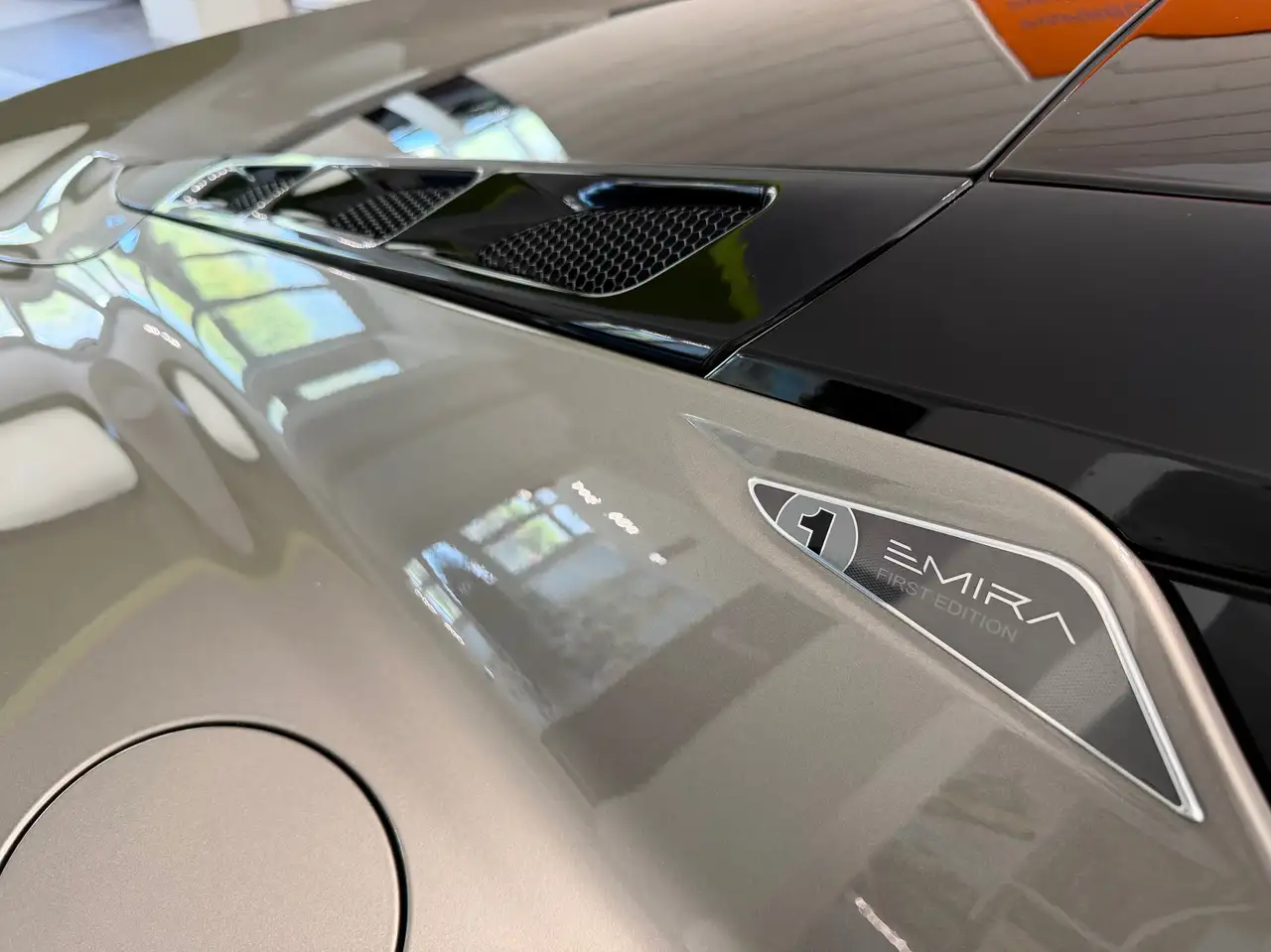 Lotus Emira 2024