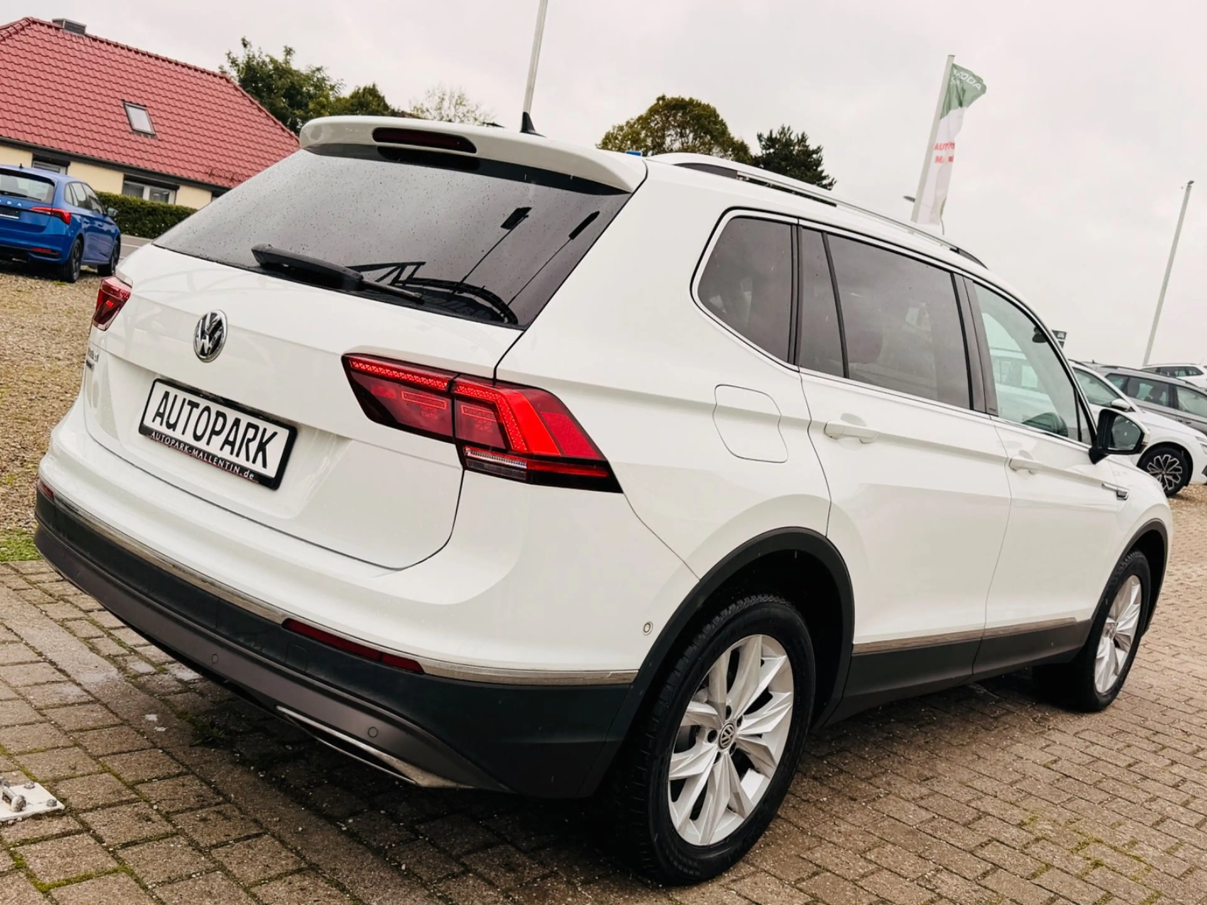 Volkswagen Tiguan Allspace 2.0 TDI DSG Highline*ALCANTARA* — photo 6