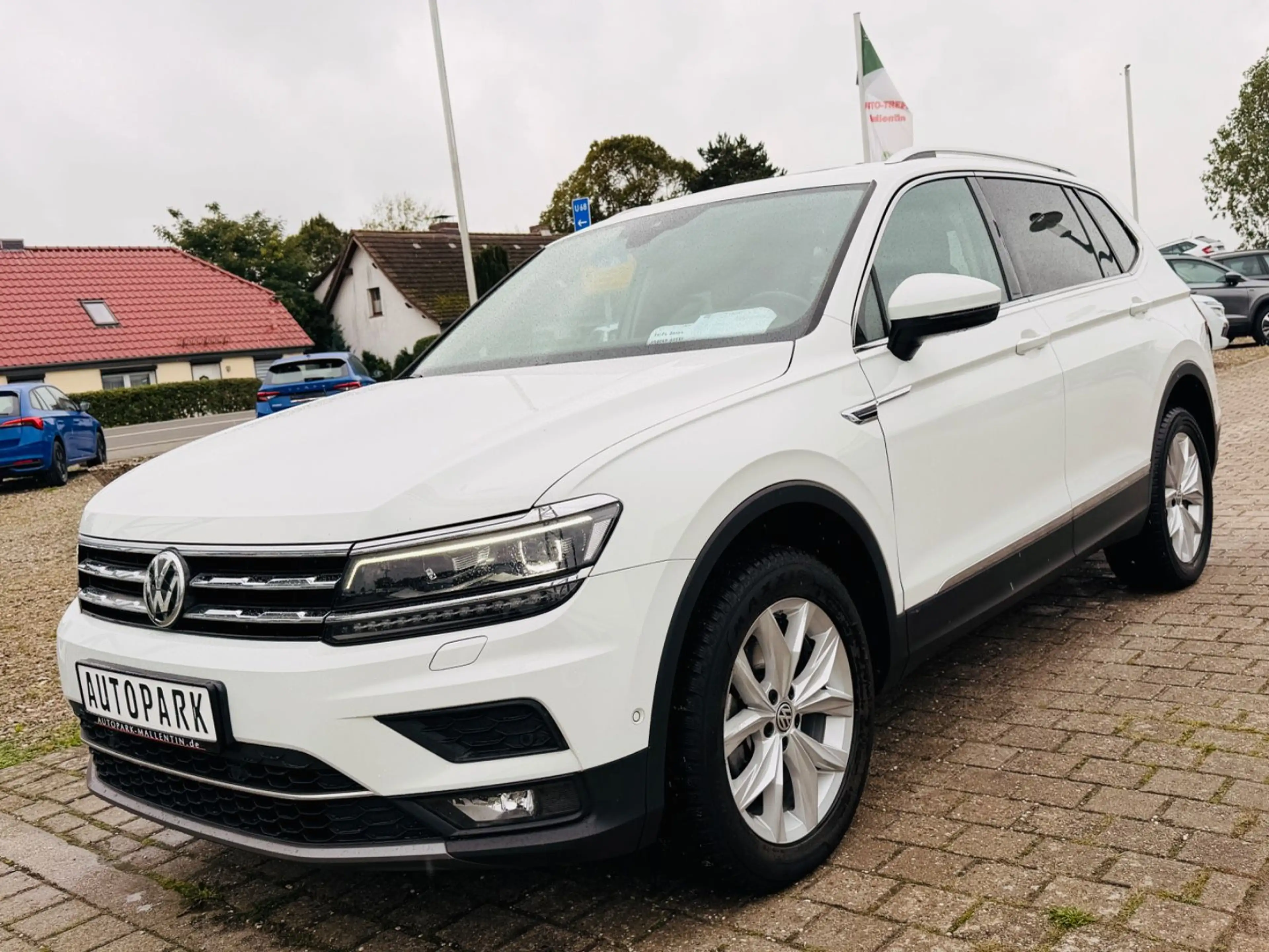 Volkswagen Tiguan Allspace 2.0 TDI DSG Highline*ALCANTARA* — photo 3
