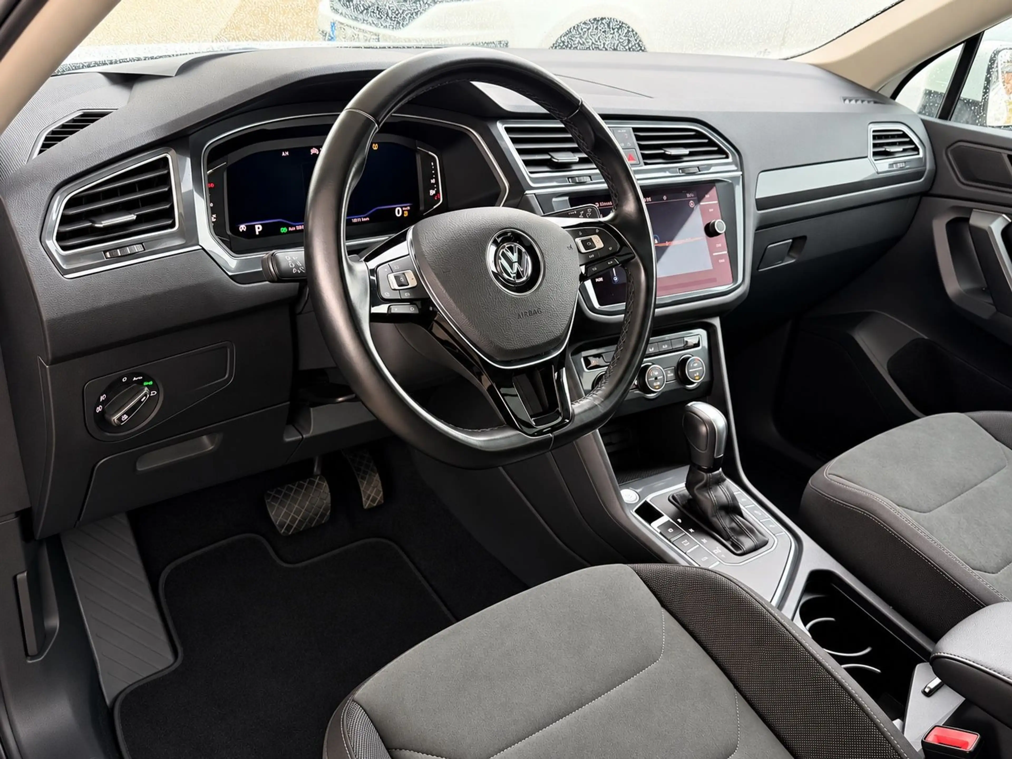 Volkswagen Tiguan Allspace 2.0 TDI DSG Highline*ALCANTARA* — photo 10