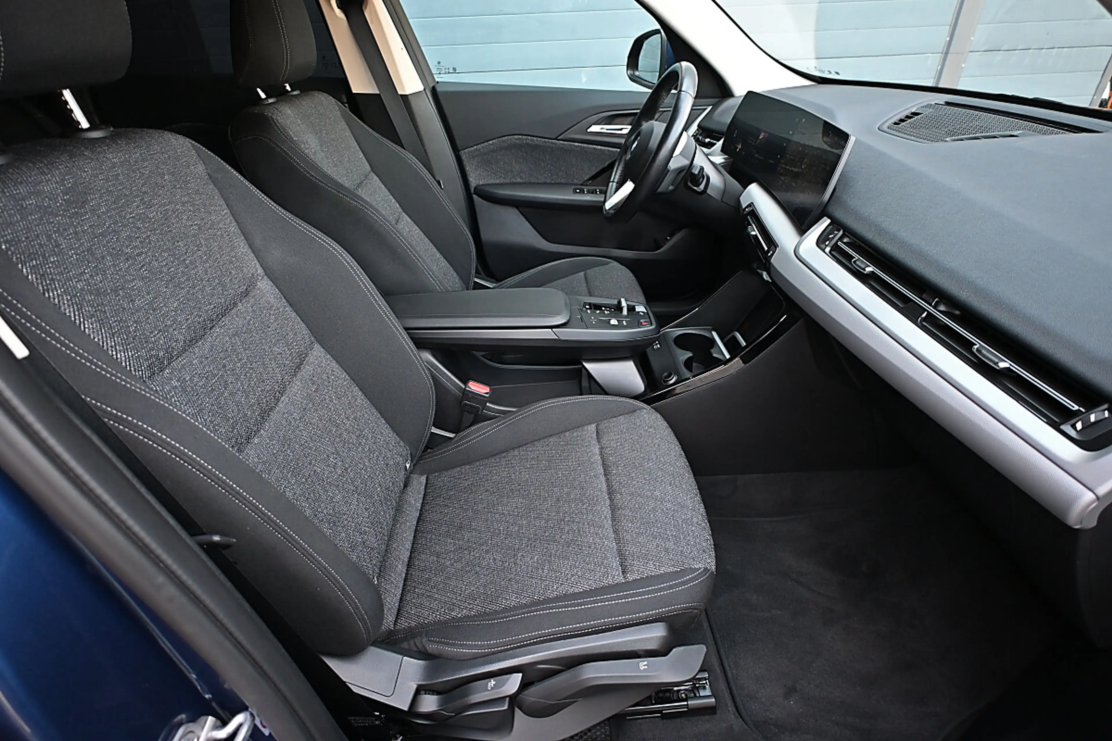 BMW X1 sDrive18d Aut. adapt. LED, Navi, Komfortzugang,... — photo 8