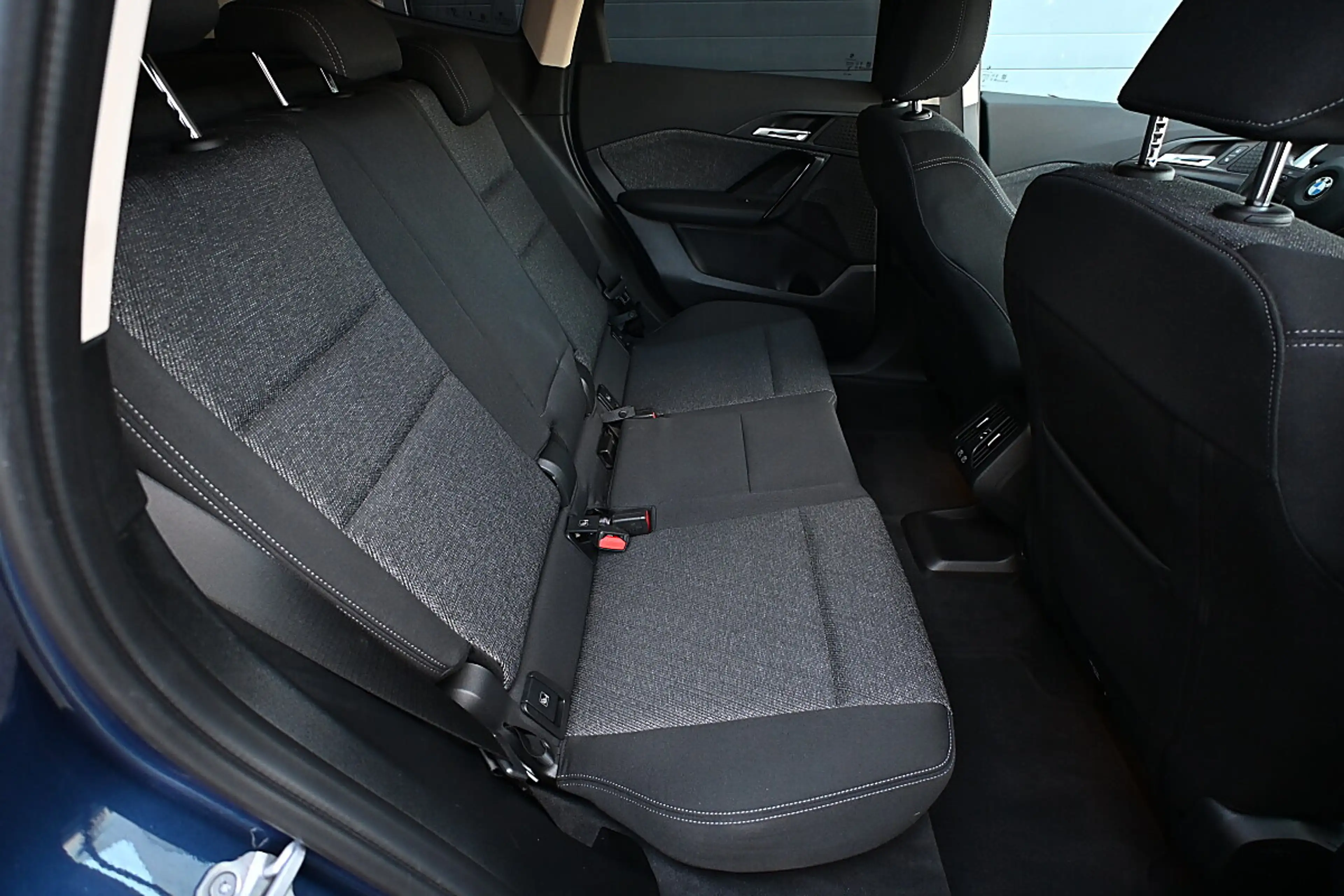 BMW X1 sDrive18d Aut. adapt. LED, Navi, Komfortzugang,... — photo 9