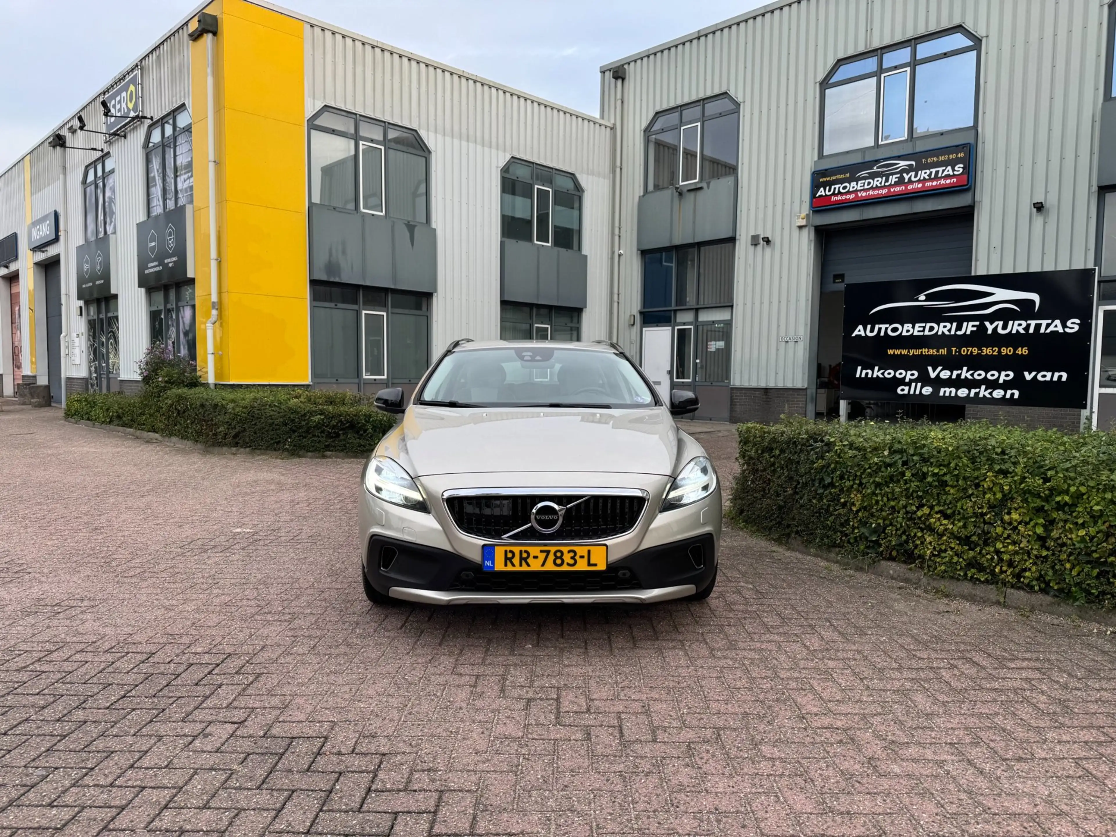 Volvo V40 Cross Country 1.5 T3 Nordic+ AUTOMAAT!! — photo 2