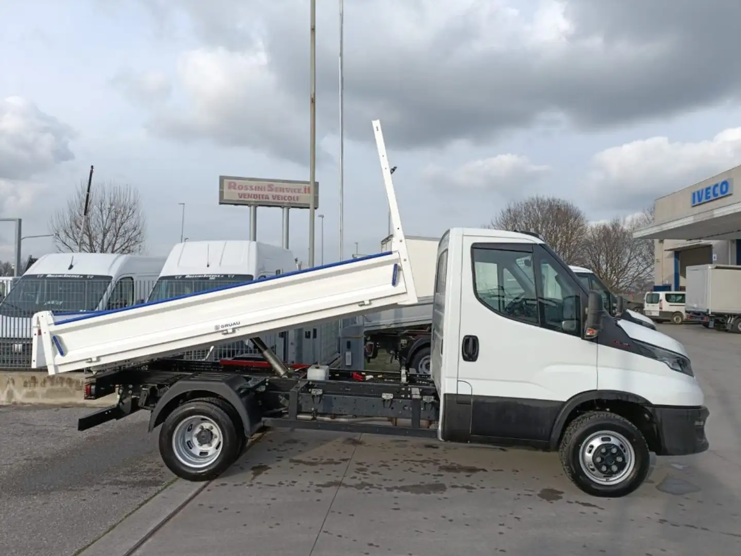 Iveco Daily DAILY 35C16 3000 CC KM 0 RIBALTABILE TRILATERALE Bianco - 2