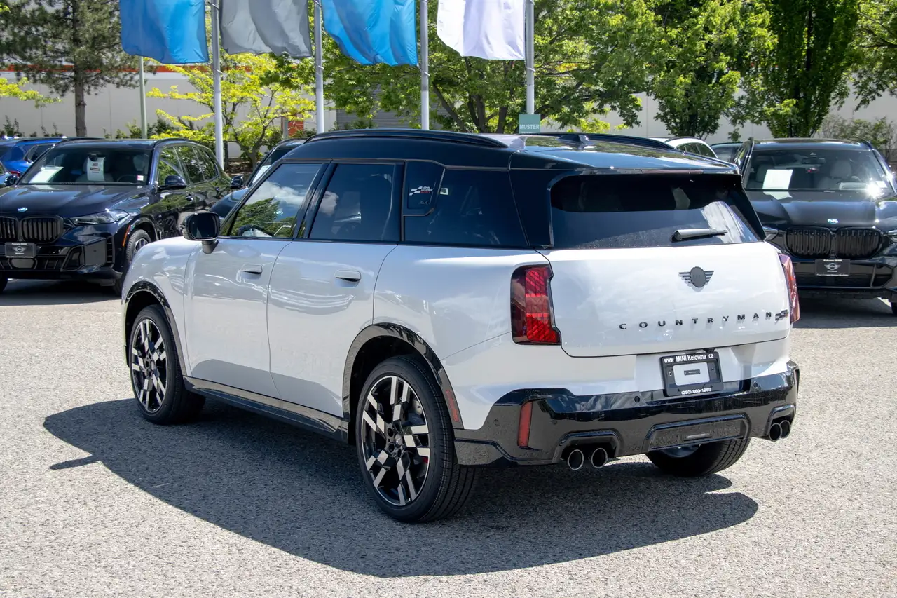MINI Countryman снимка MINI Countryman