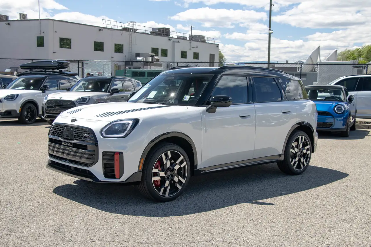 MINI Countryman снимка MINI Countryman
