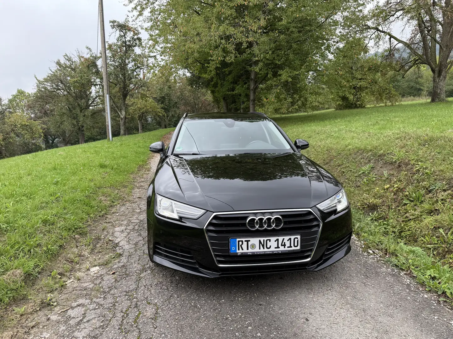 Audi A4 Avant 2.0 TDI ultra S tronic - 1
