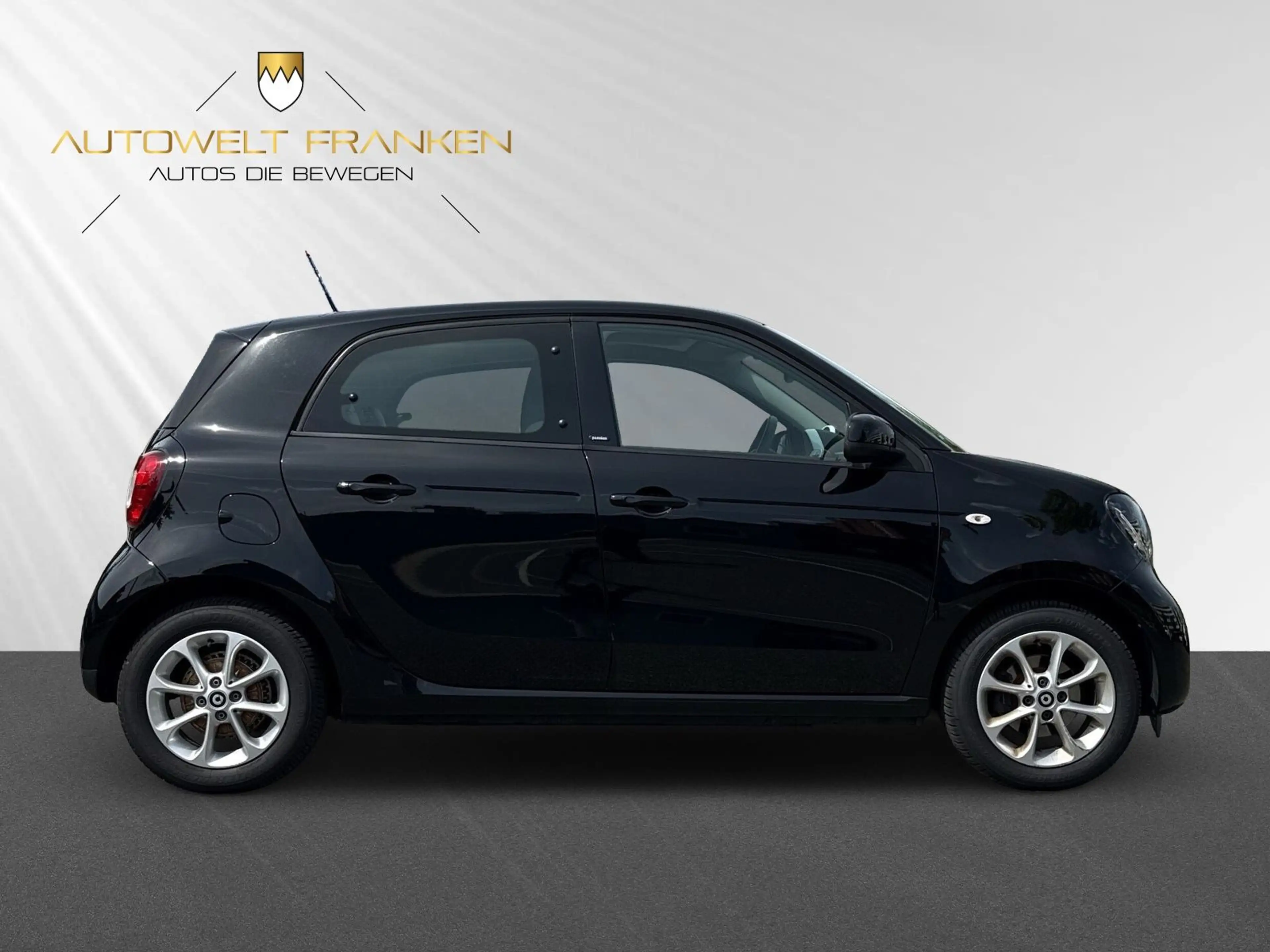smart forFour *FALTDACH*NAVI*PDC*TEMPO*SHZ* — photo 9