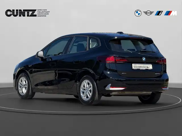 BMW 2 Series view 8