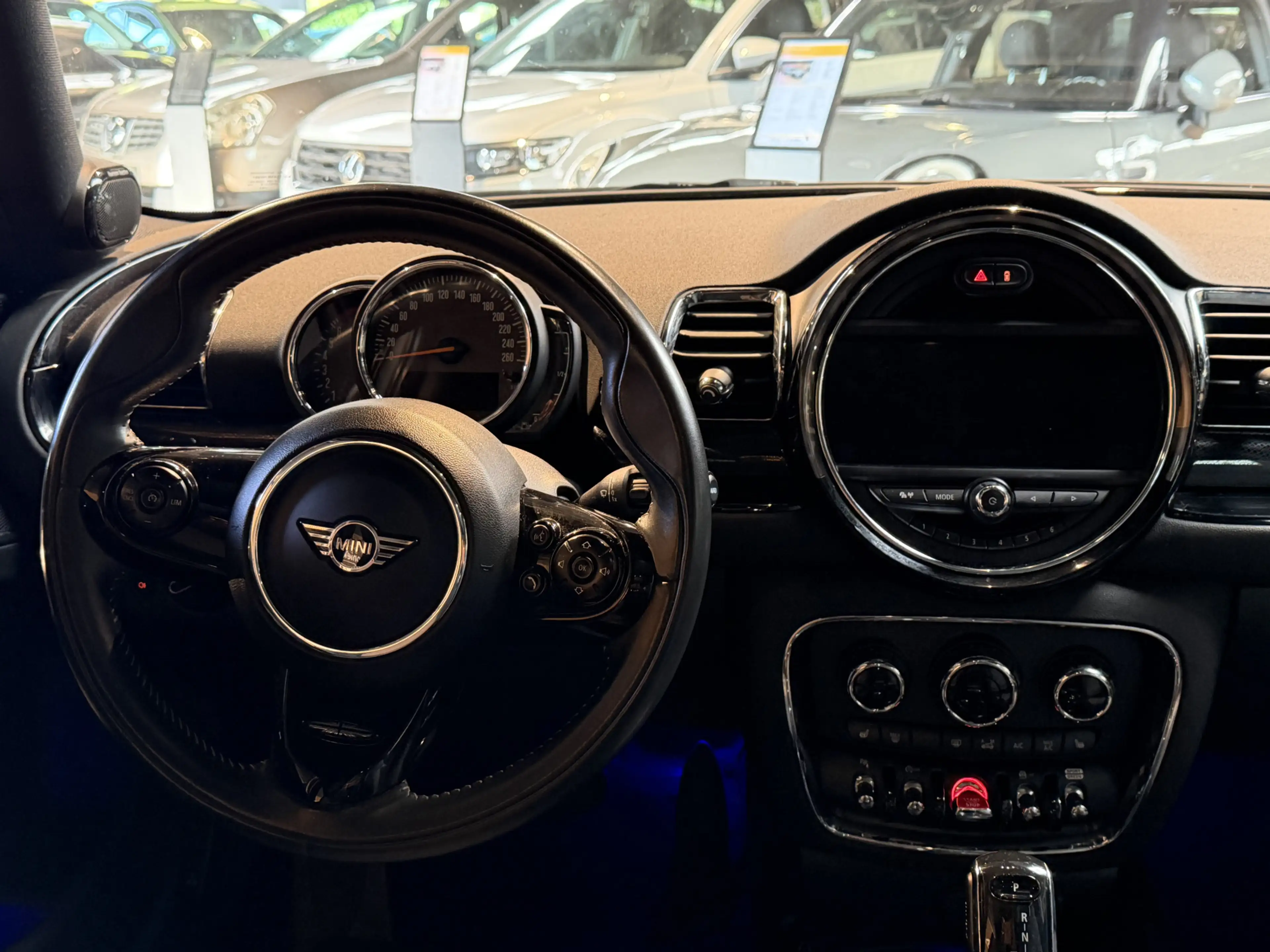 MINI Cooper Clubman 1.5 Chili — photo 15