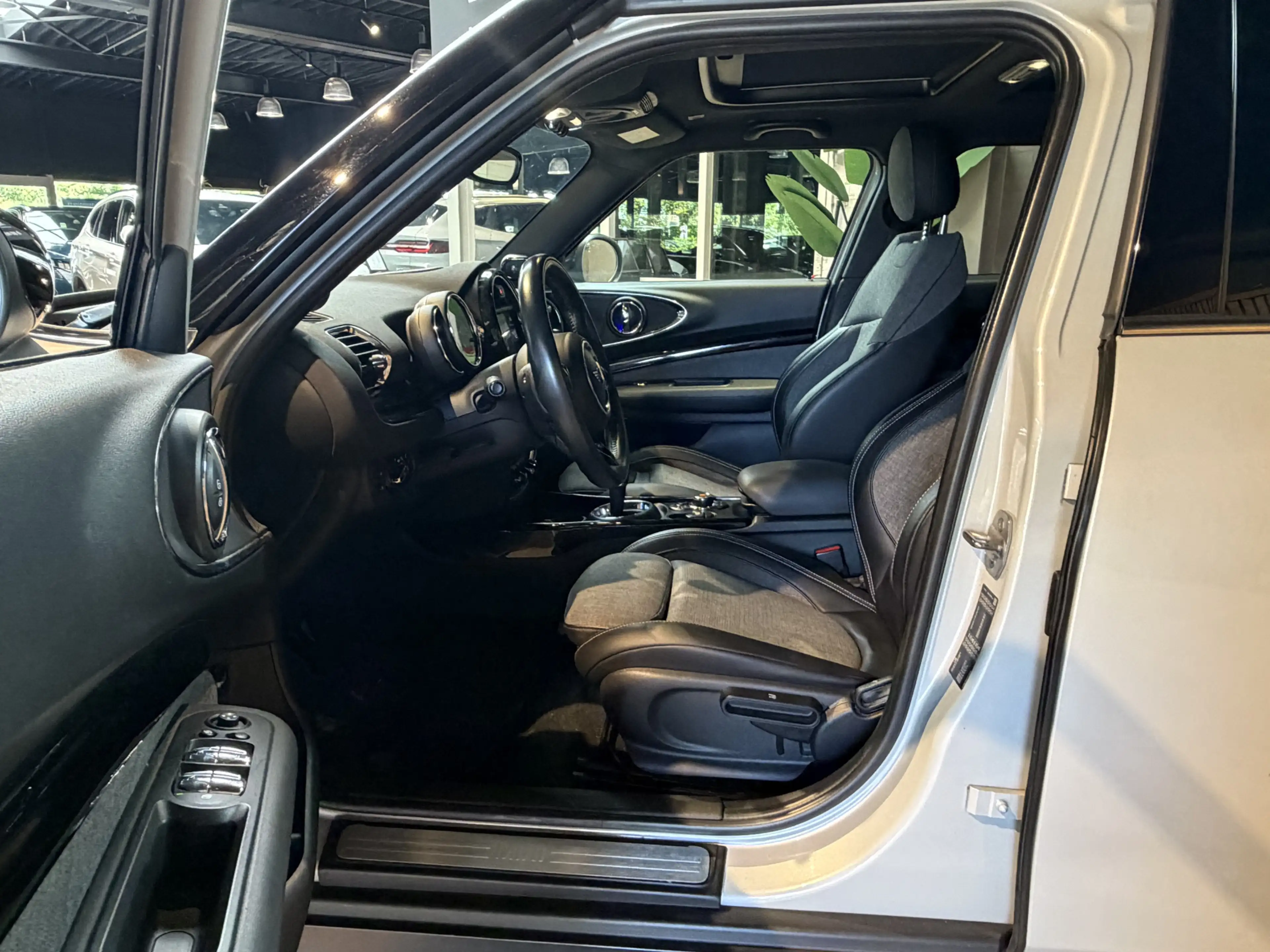 MINI Cooper Clubman 1.5 Chili — photo 8