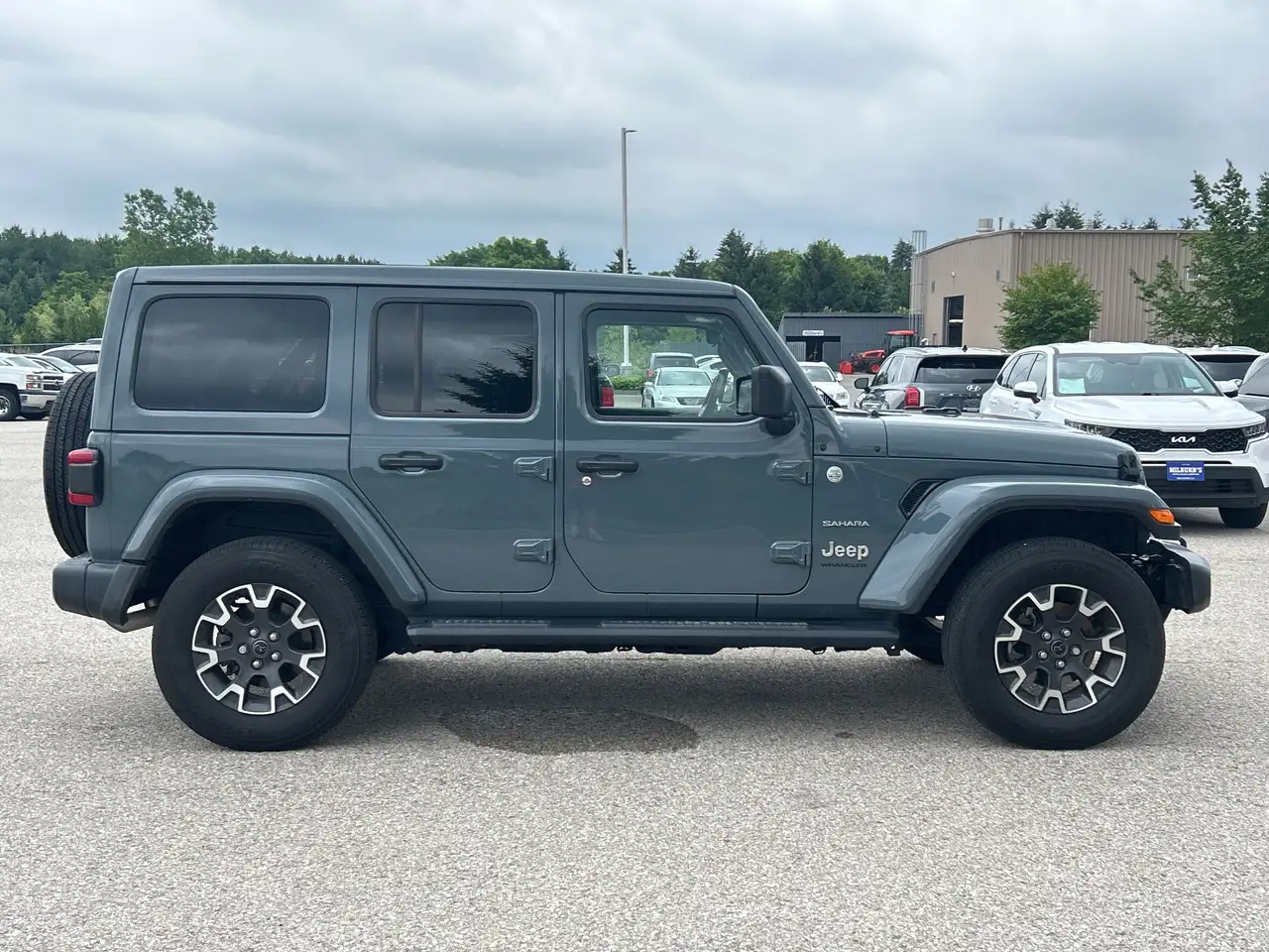 Jeep Wrangler снимка Jeep Wrangler