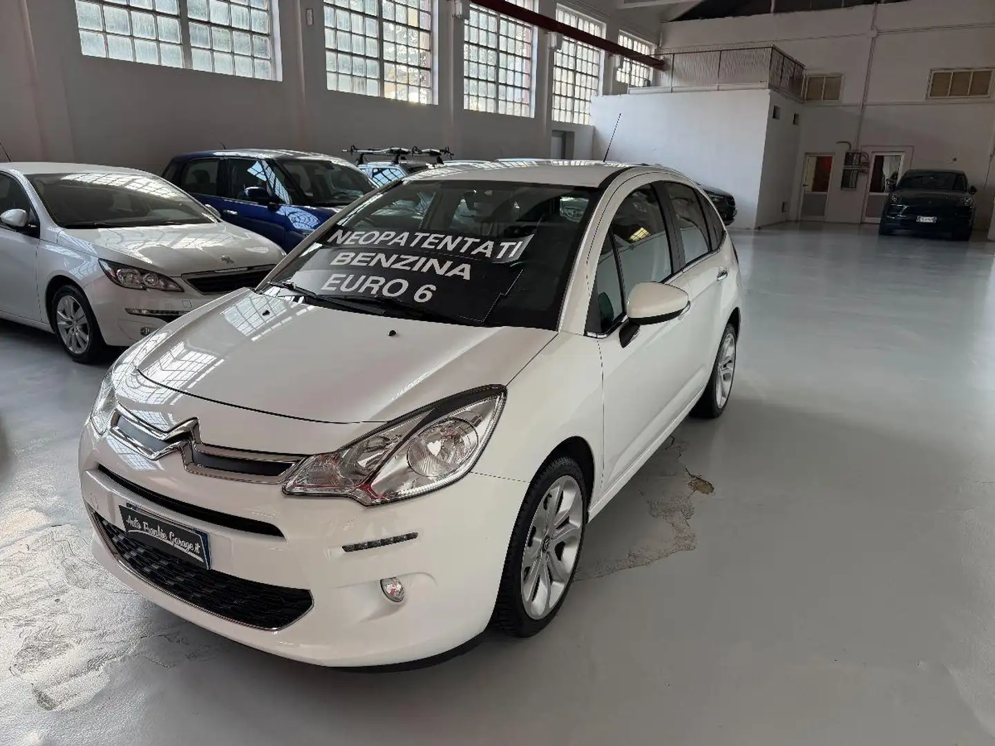 Citroen C3 PureTech 82 Exclusive Bianco - 1