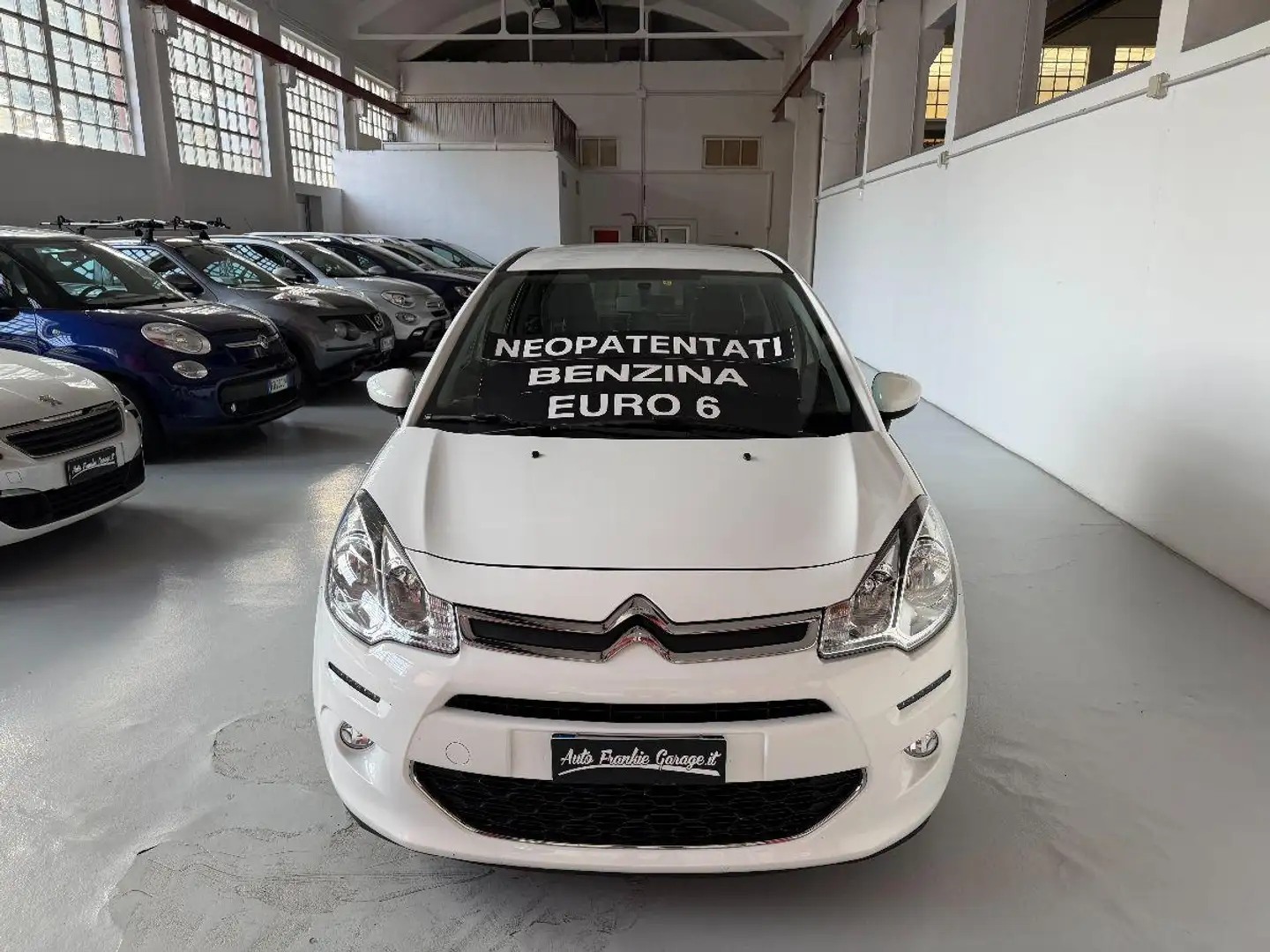 Citroen C3 PureTech 82 Exclusive Bianco - 2