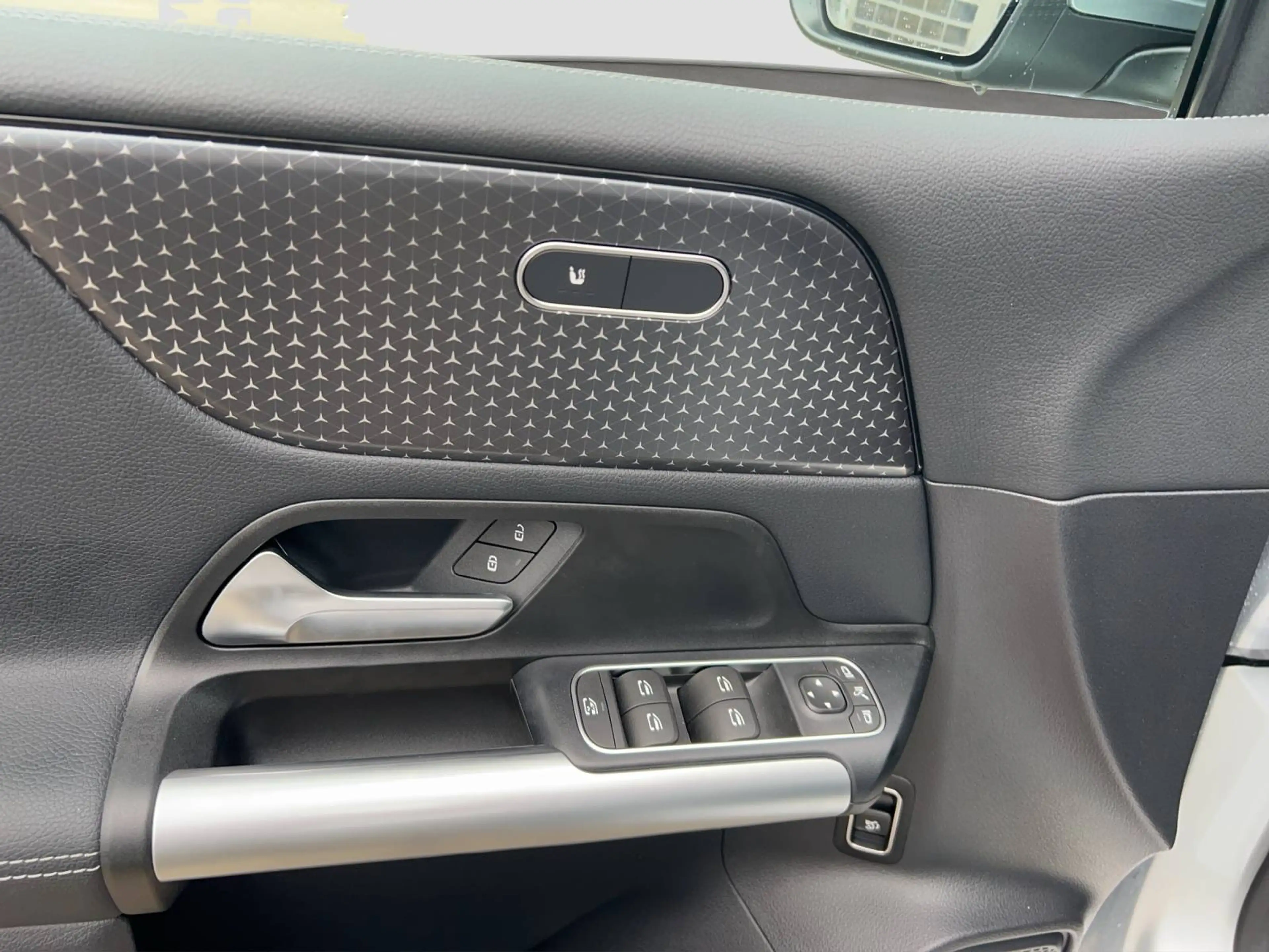 Mercedes-Benz B 200 *NAVI*PROGRESSIVE*KAMERA*PDC*LED* — photo 9