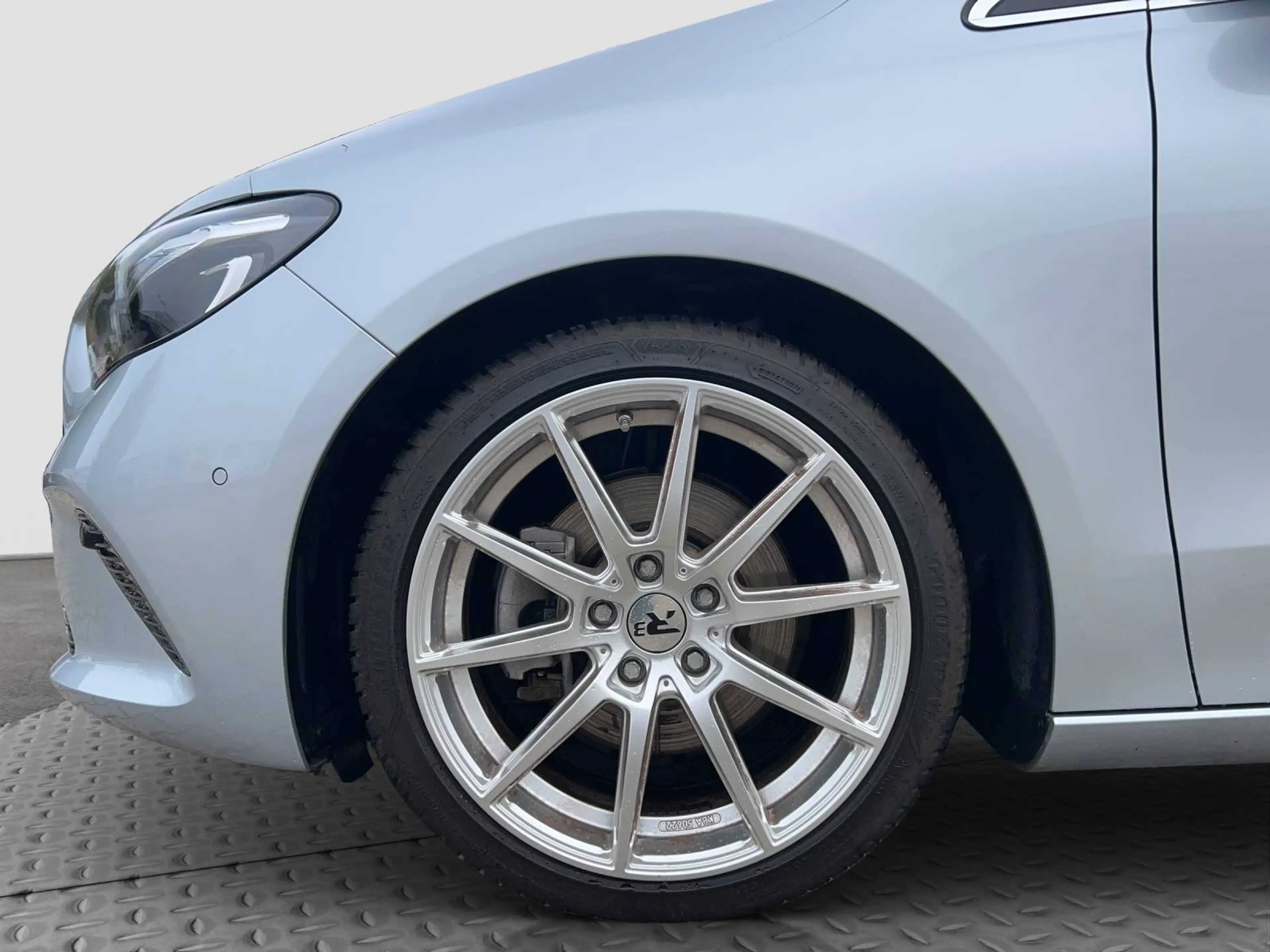 Mercedes-Benz B 200 *NAVI*PROGRESSIVE*KAMERA*PDC*LED* — photo 14
