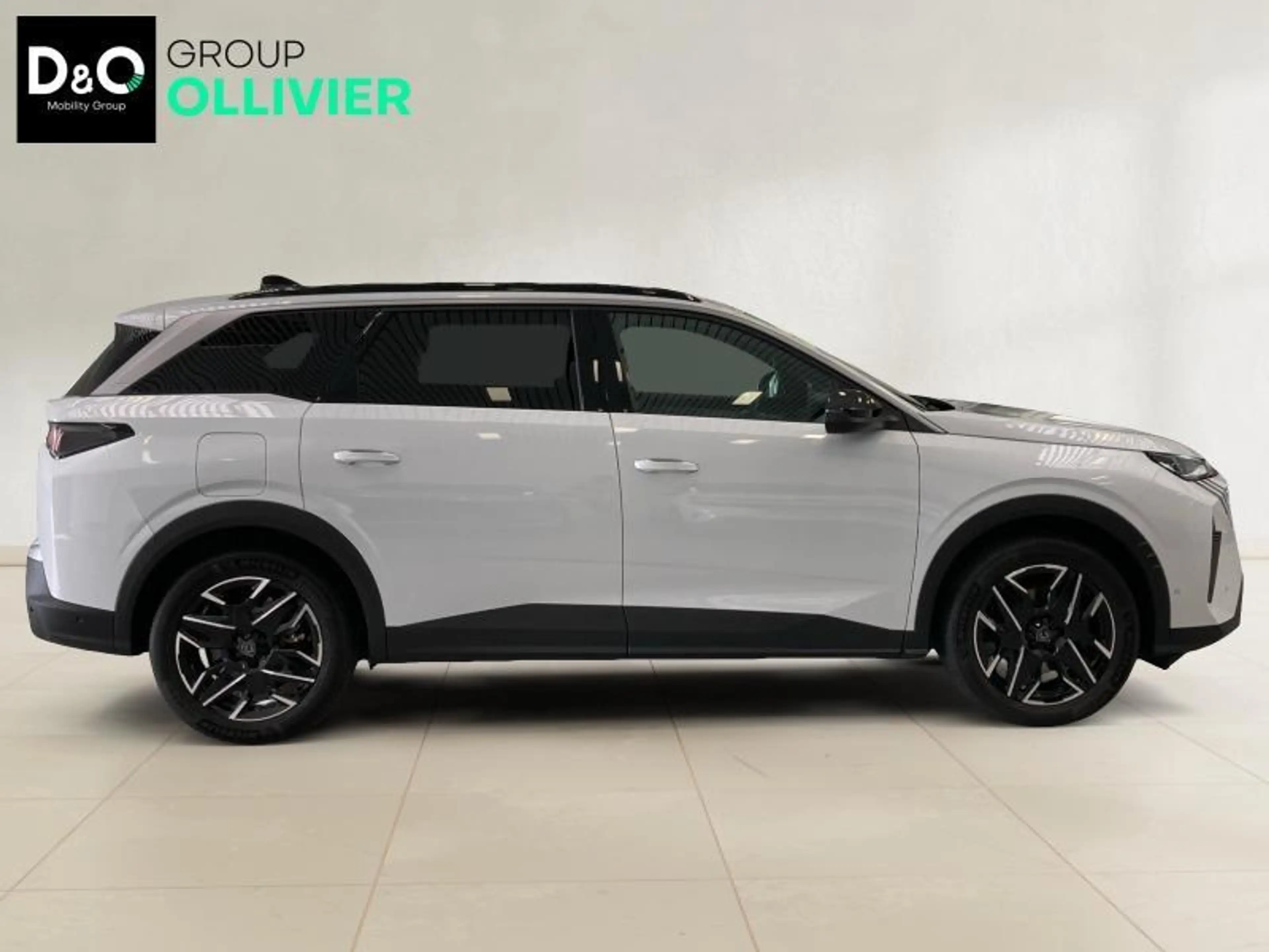 Peugeot 5008 III & e- Allure * 7pl * — photo 8