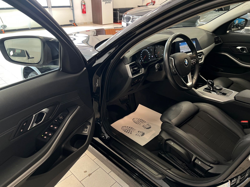 BMW 318 d Advantage Aut/Navi/SportSitze/KeyLes/Tempom — photo 12