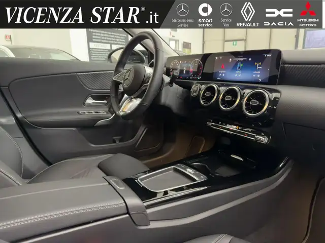 Mercedes-Benz A-Class view 9