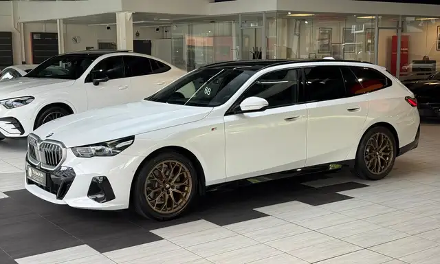 BMW 5 Series view 2