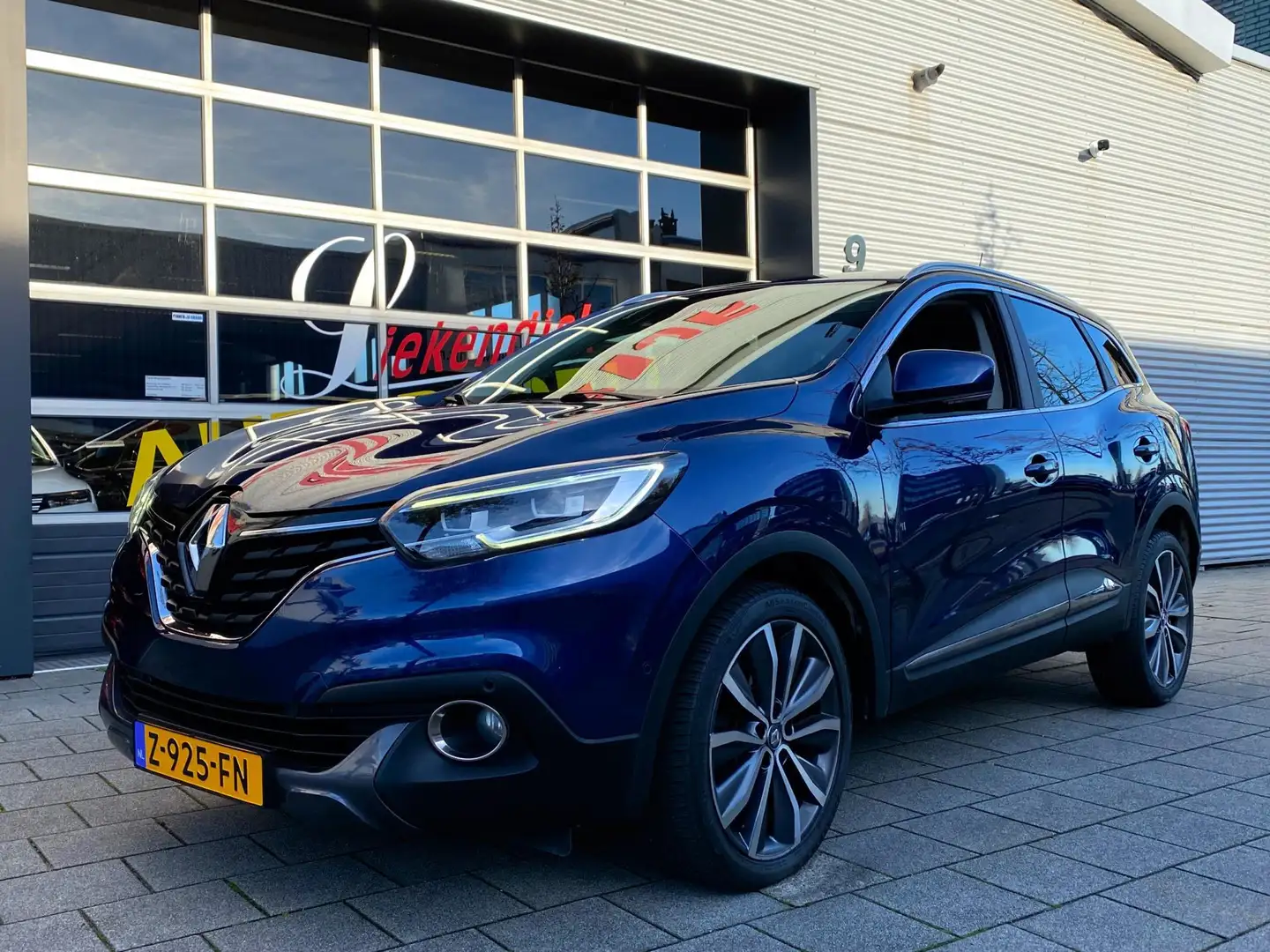 Renault Kadjar 1.3 TCe 140 PK Intens - Navigatie I Airco I LED I Blauw - 1