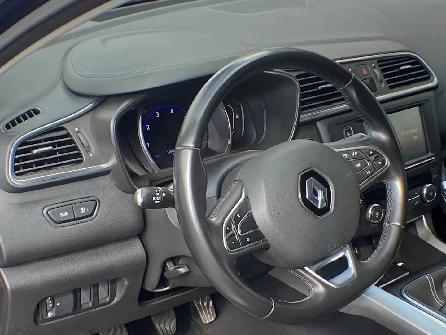Renault Kadjar 1.3 TCe 140 PK Intens - Navigatie I Airco I LED I Blauw - 2