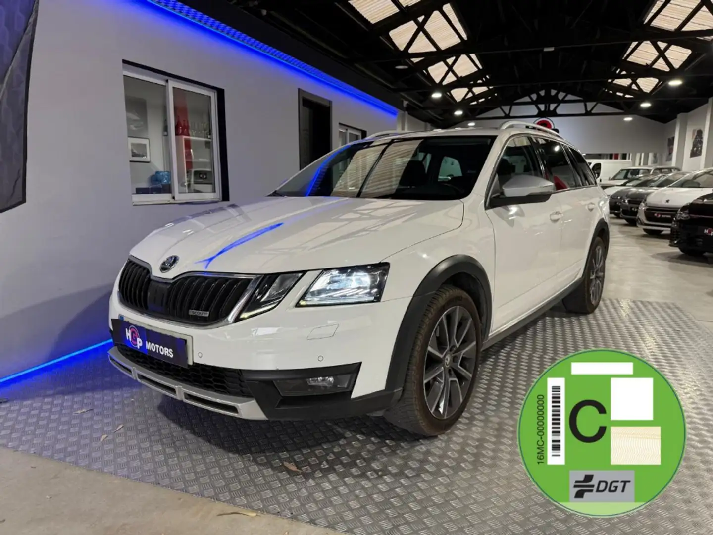 Skoda Octavia Scout 4x4 Blanco - 1