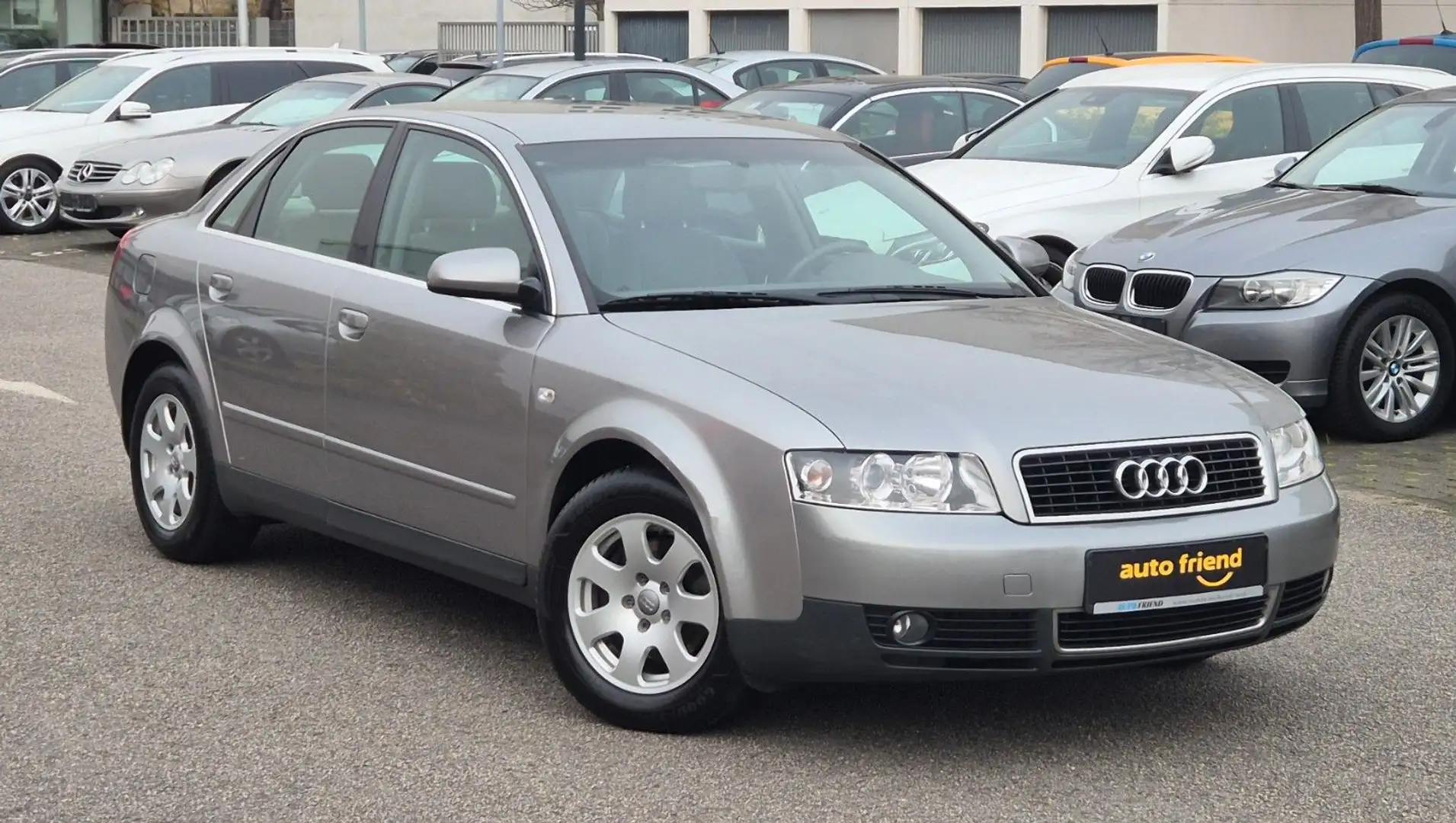 Audi A4 2.0 Multitronic /PDC / SHZ /KLIMAAUT. /TEMPO Silber - 1