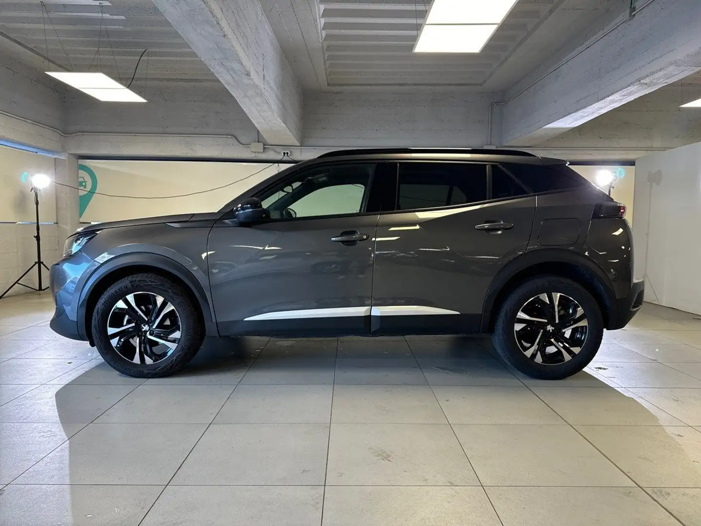 Peugeot 2008 PureTech 130 EAT8 Allure Pack S/S aut. Grigio - 2