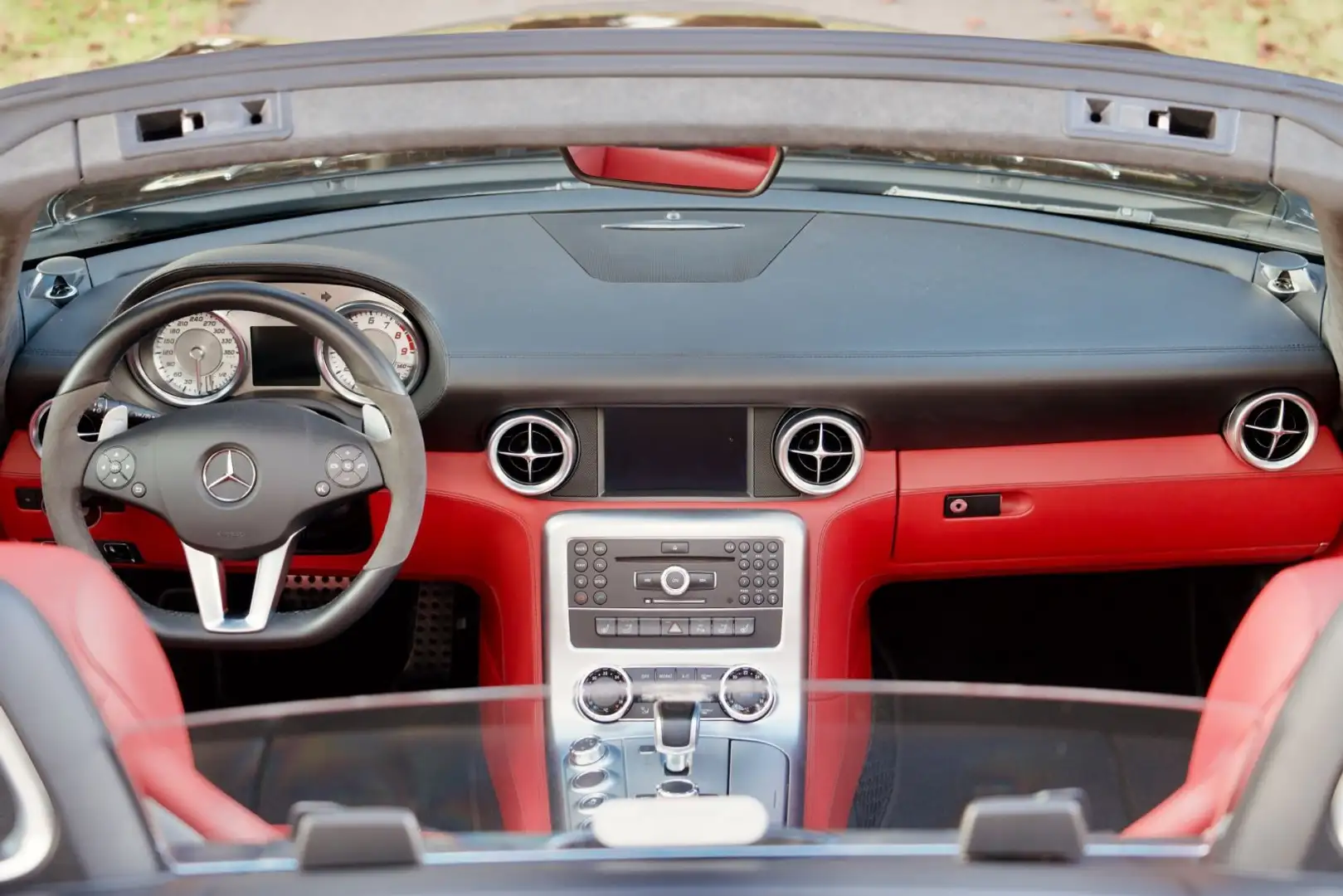 Mercedes-Benz SLS Roadster | AMG-Keramikbremse | B&O Schwarz - 2