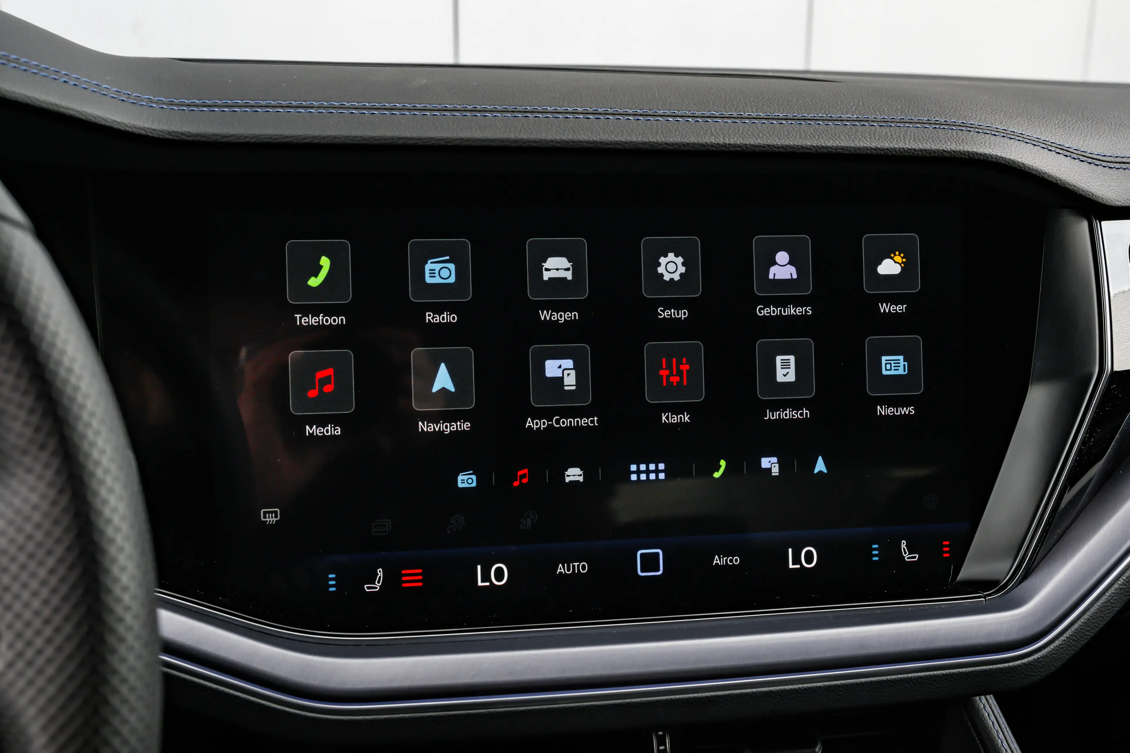 Volkswagen Touareg 3.0 TSi eHybrid 4MOTION R l Trekhaak Elektr. l DYN — photo 38